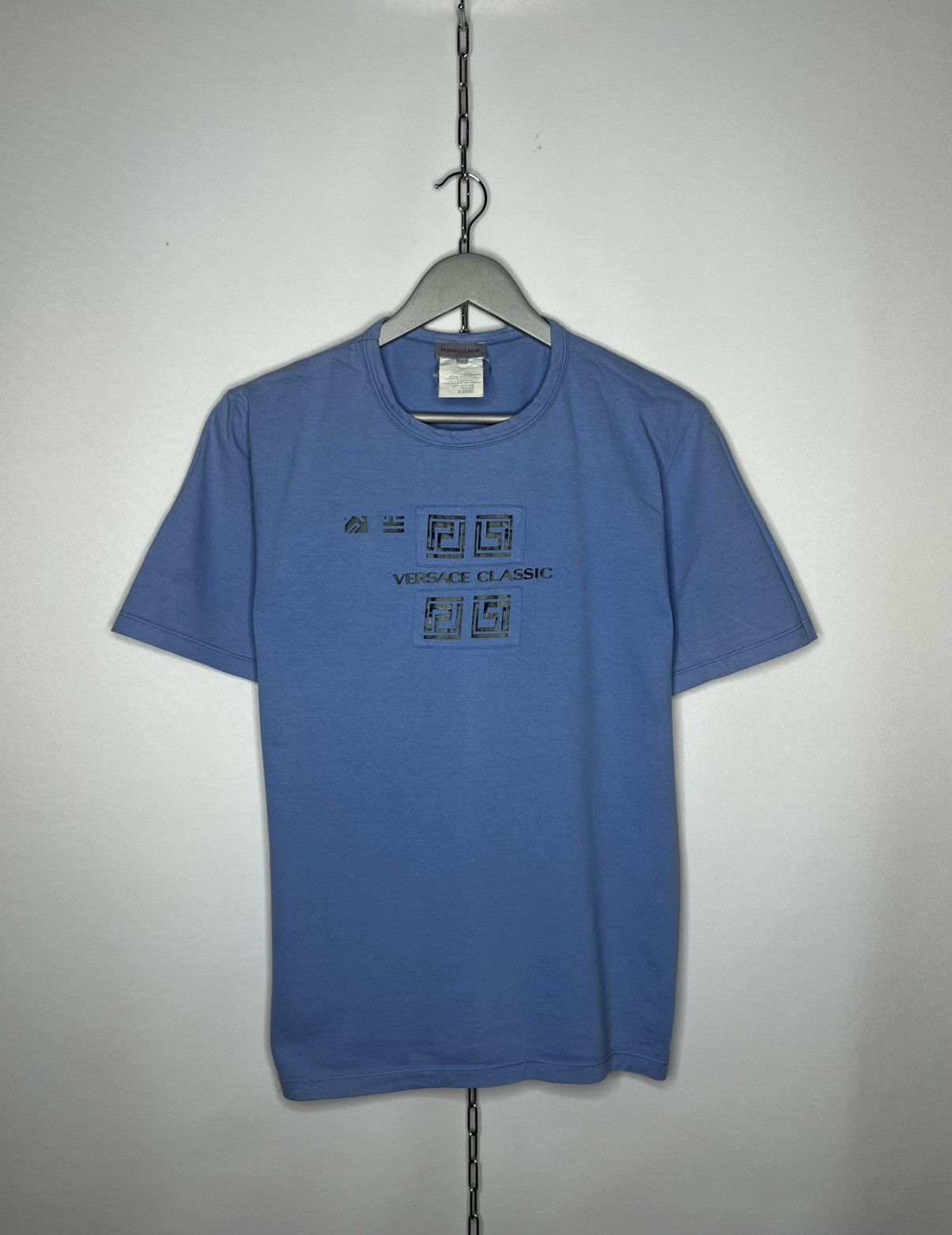Versace Vintage Versace Classic Luxury Big Logo T-Shirt Tee Size US L / EU 52-54 / 3 - 1 Thumbnail
