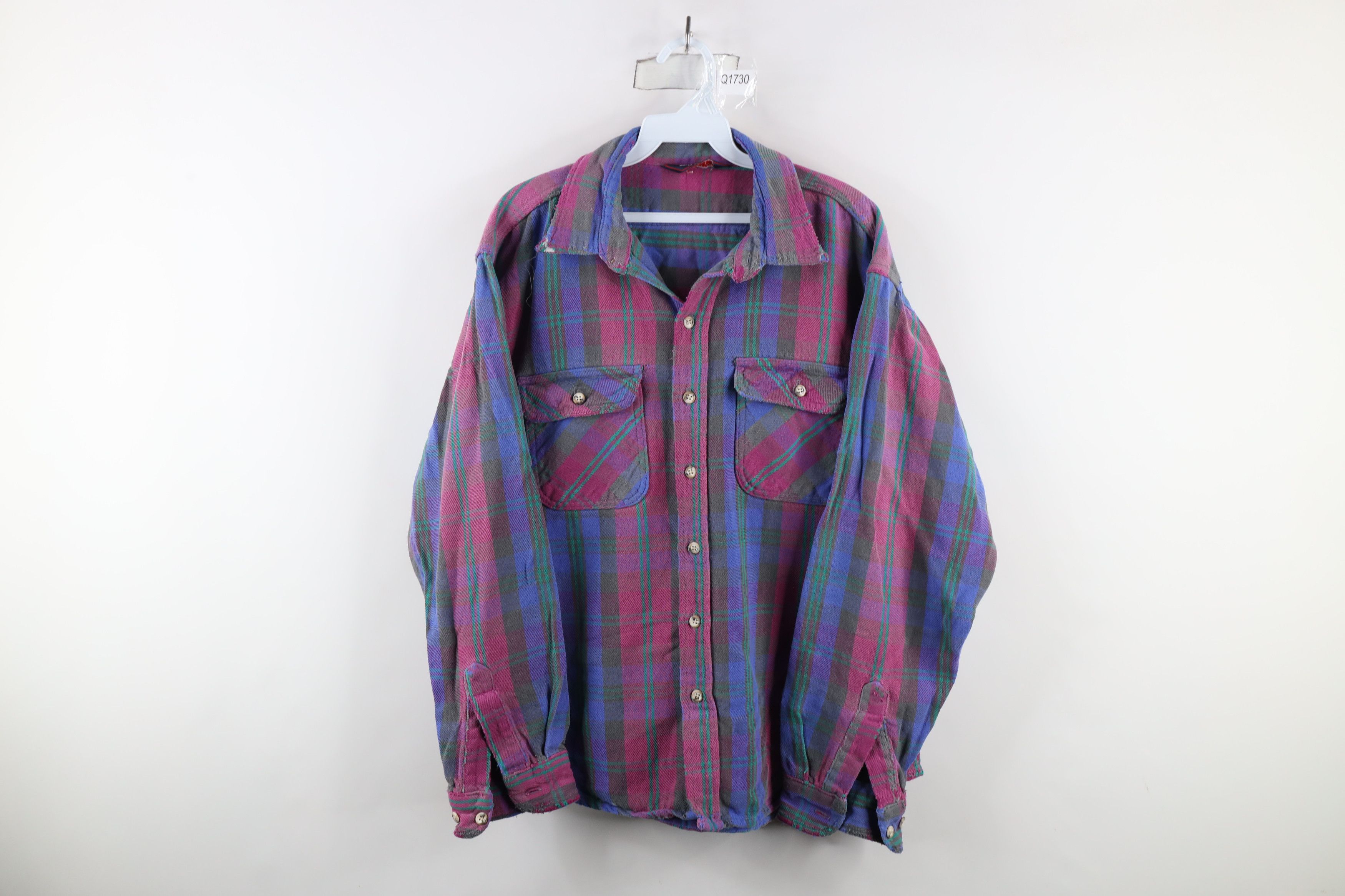 Vintage Vintage 70s Streetwear Flannel Button Shirt Plaid USA Size US XL / EU 56 / 4 - 1 Thumbnail