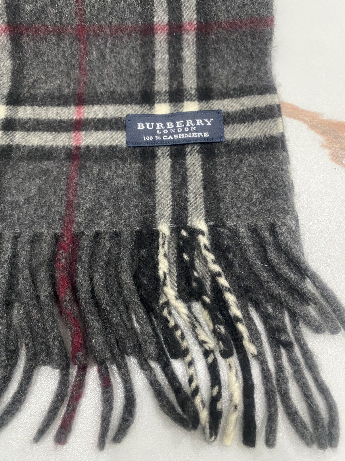 Burberry Burberry London 100% Cashmere (code:A) Size ONE SIZE - 2 Thumbnail