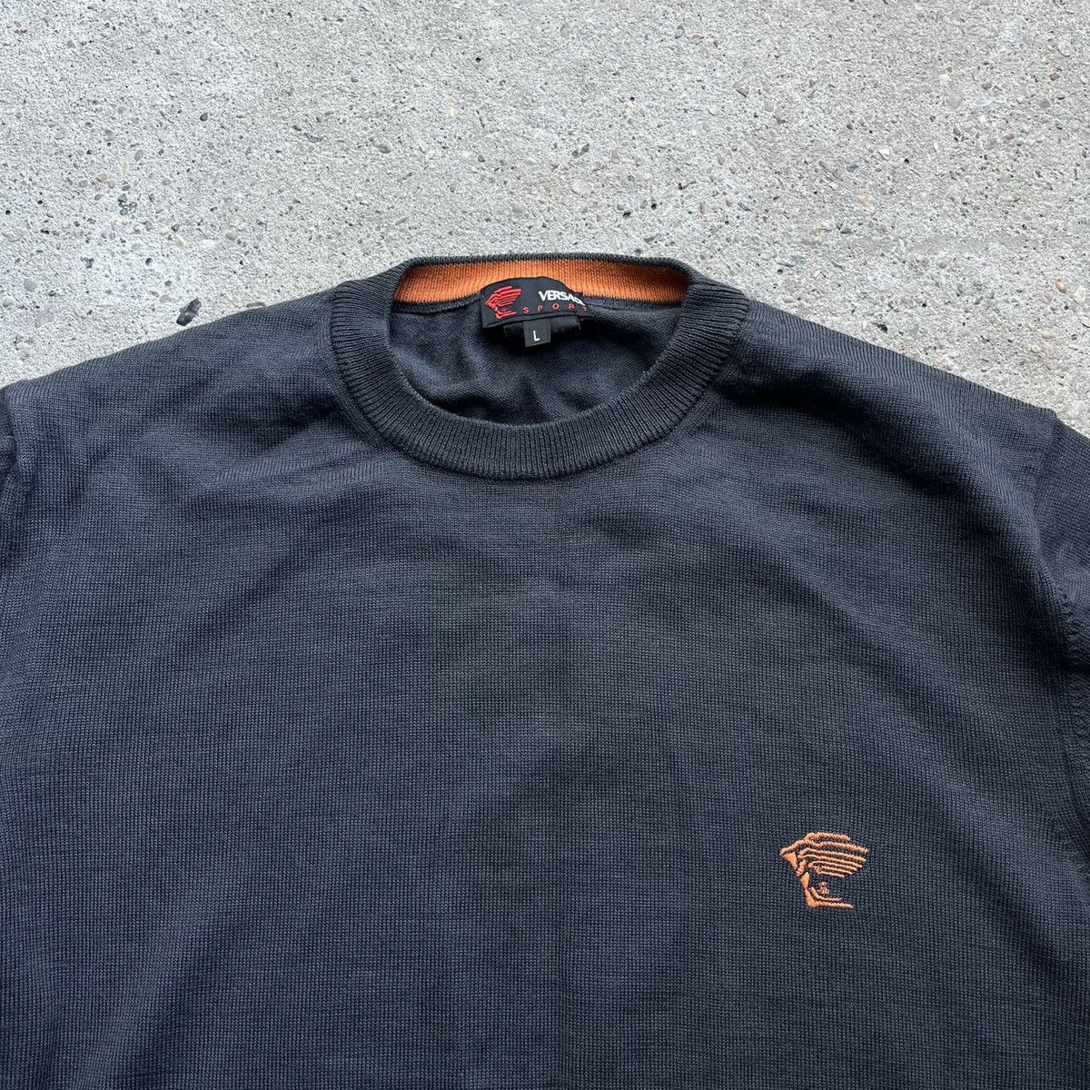 Versace × Versace Jeans Couture × Vintage Vintage Versace sport Sweater Small Embroidered Logo Size US L / EU 52-54 / 3 - 2 Thumbnail