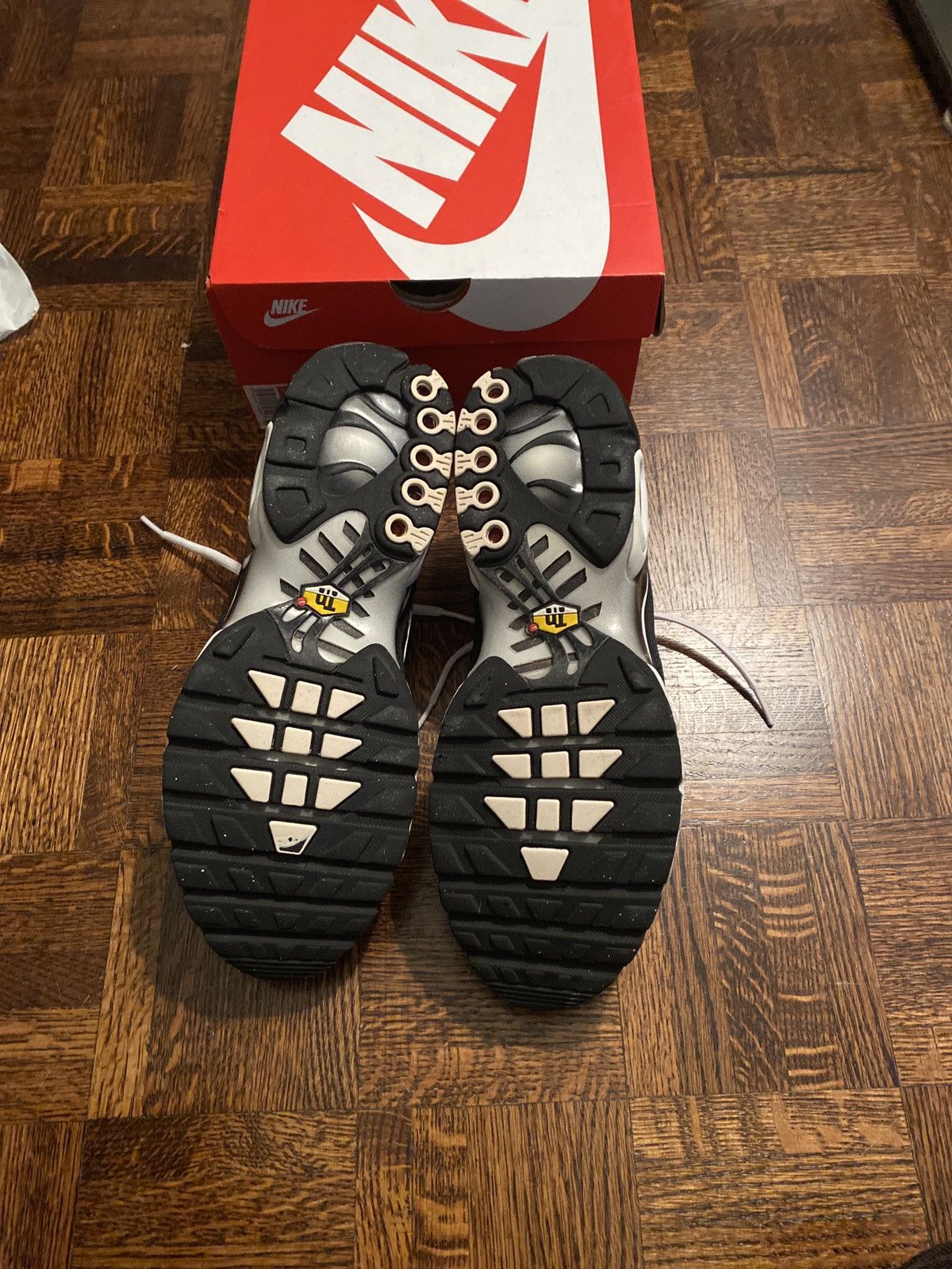 Nike Nike Air Max Plus TN Size US 10.5 / EU 43-44 - 5 Thumbnail