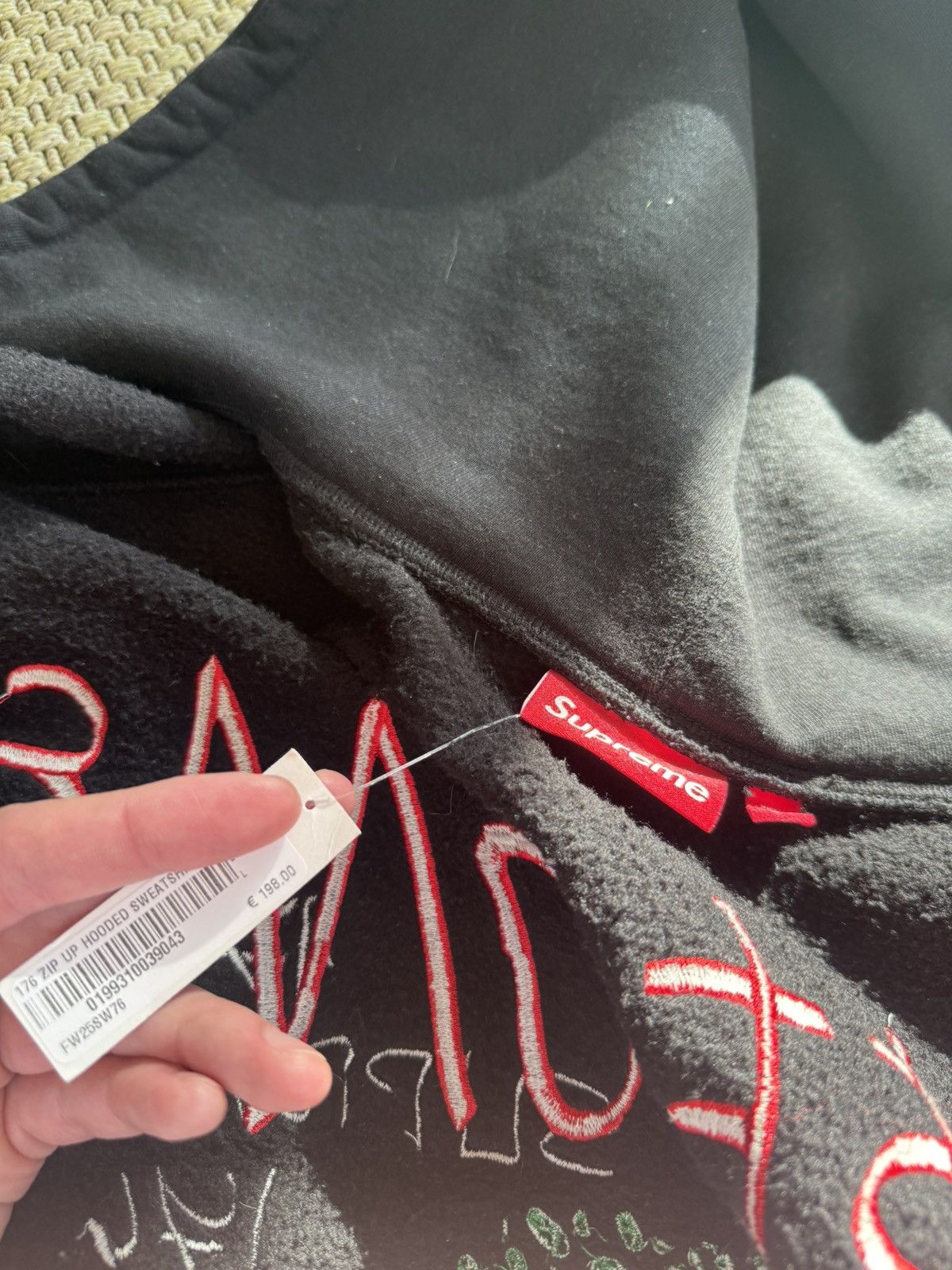 Supreme 176 Zip Up Size US L / EU 52-54 / 3 - 11 Thumbnail