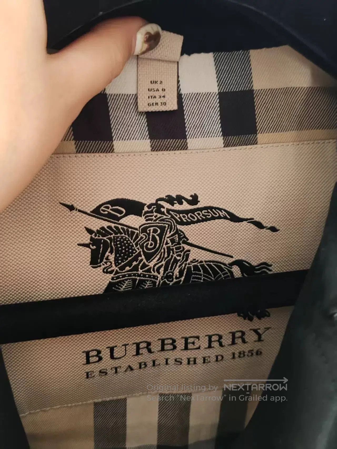 Burberry Authentic Burberry Coat Outerwear. Size US M / EU 48-50 / 2 - 3 Thumbnail