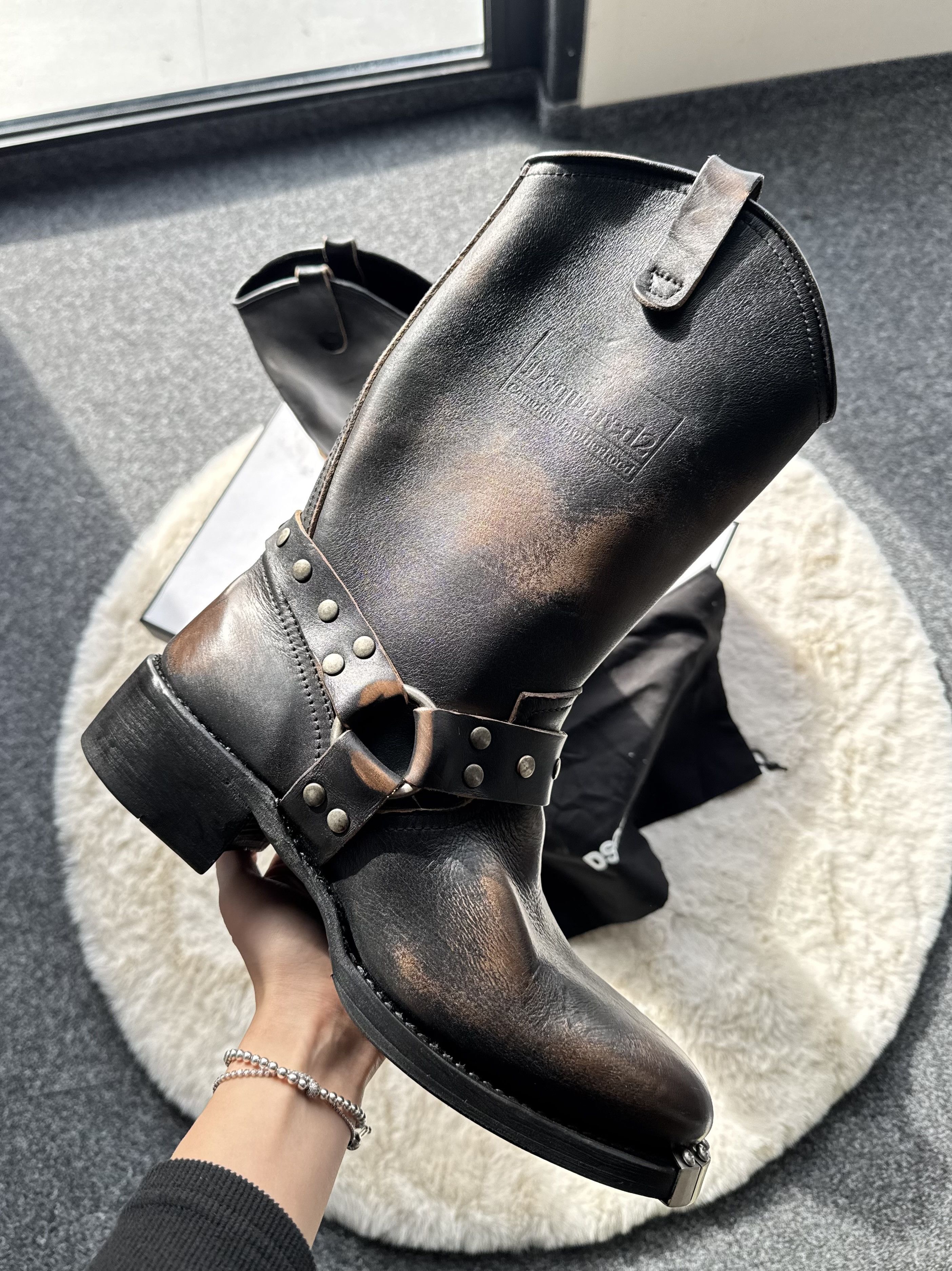 Dsquared leather brown cowboy boots 44
