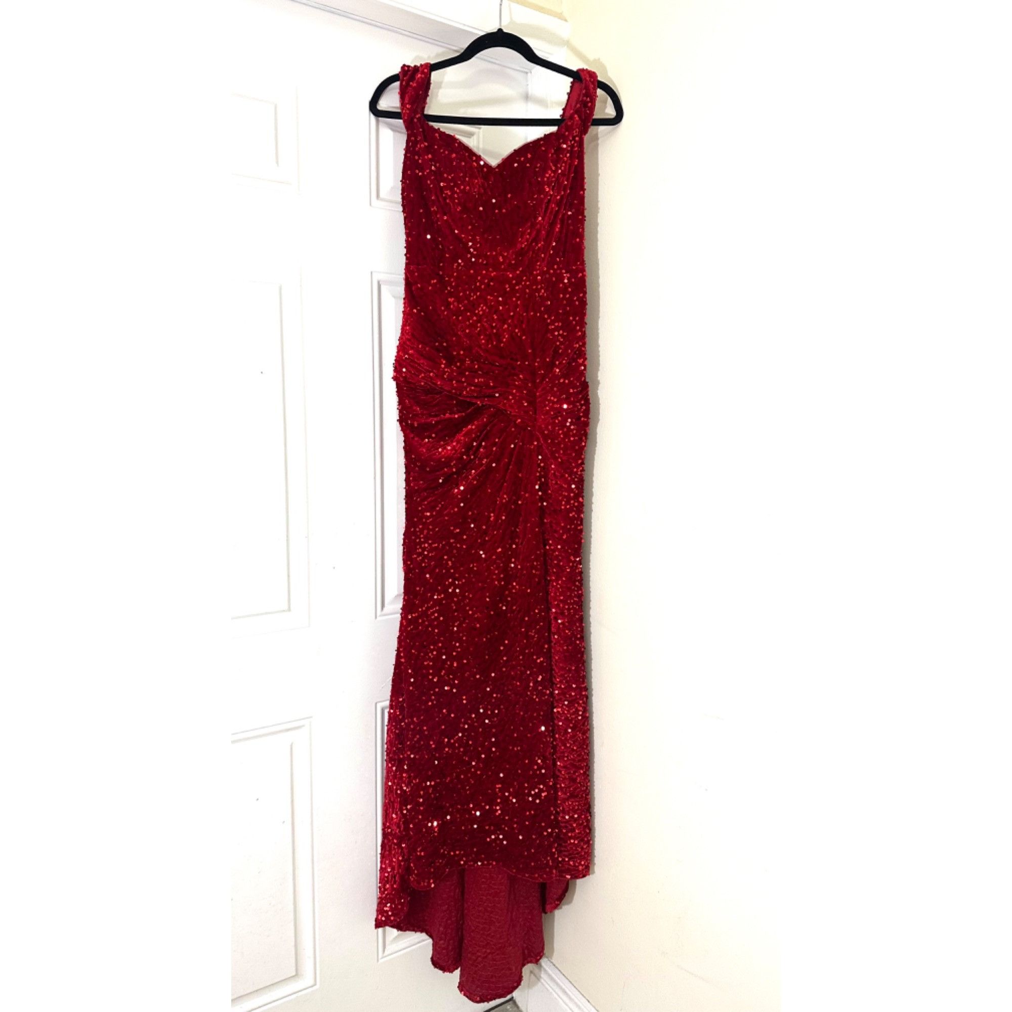 Other Timeless Sheath/Column Off-the-Shoulder Sweep Train Velvet S Size XS / US 0-2 / IT 36-38 - 1 Thumbnail