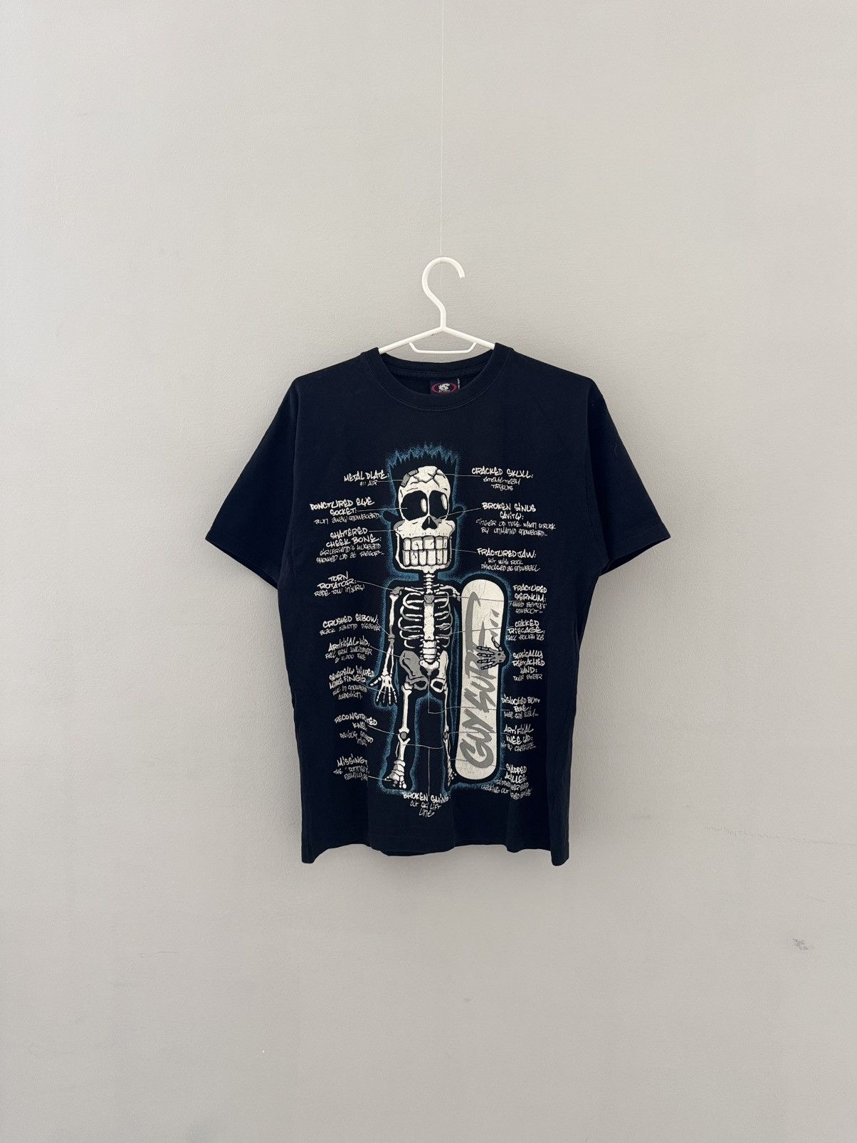 Vintage Vintage Skeleton Tee Guy Surf Skateboard Humor Y2K T shirt Size US S / EU 44-46 / 1 - 1 Thumbnail