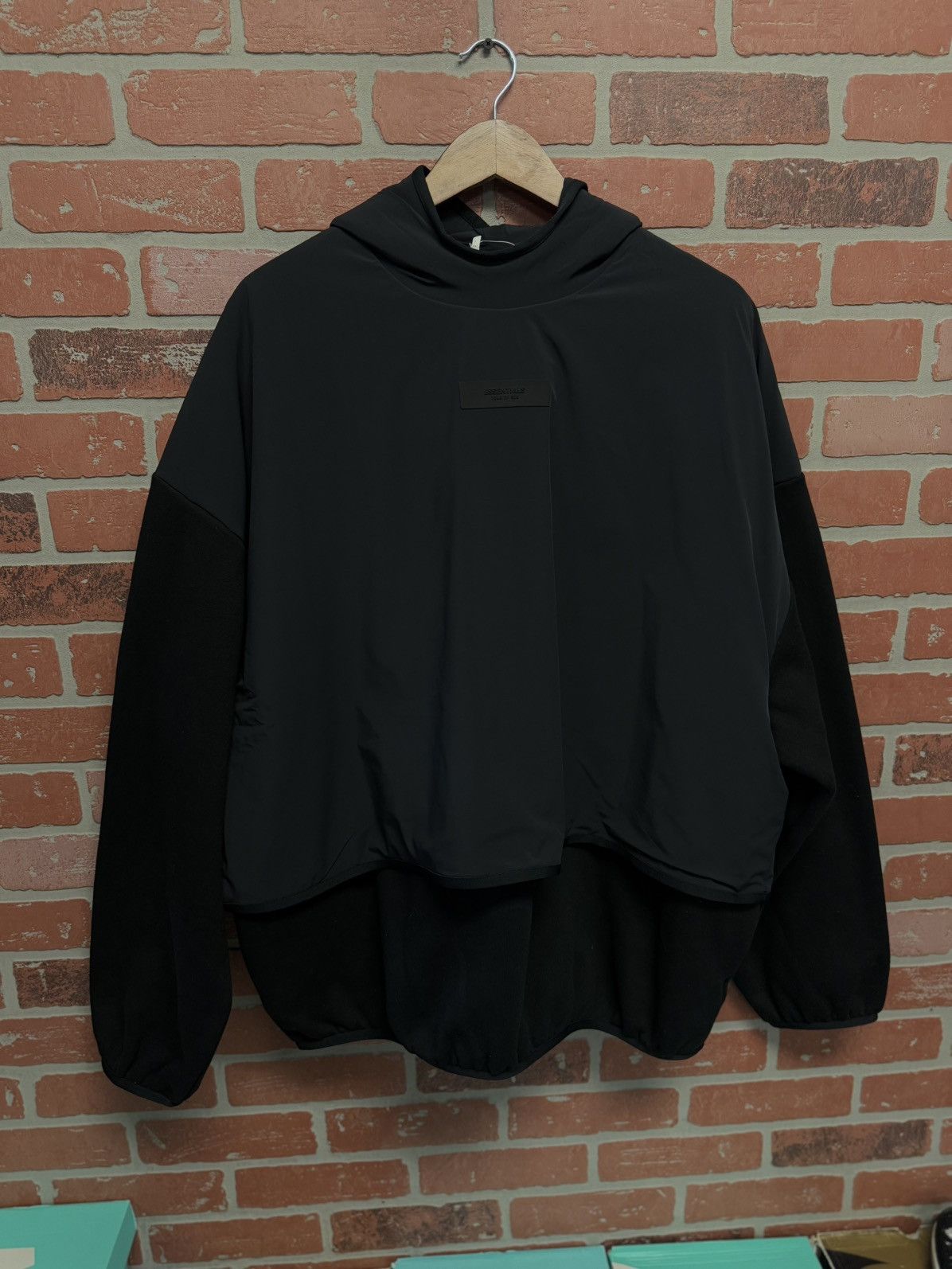 Essentials × Fear of God Essentials Jacket Size Large Brand New $230 Retail Size US L / EU 52-54 / 3 - 1 Thumbnail