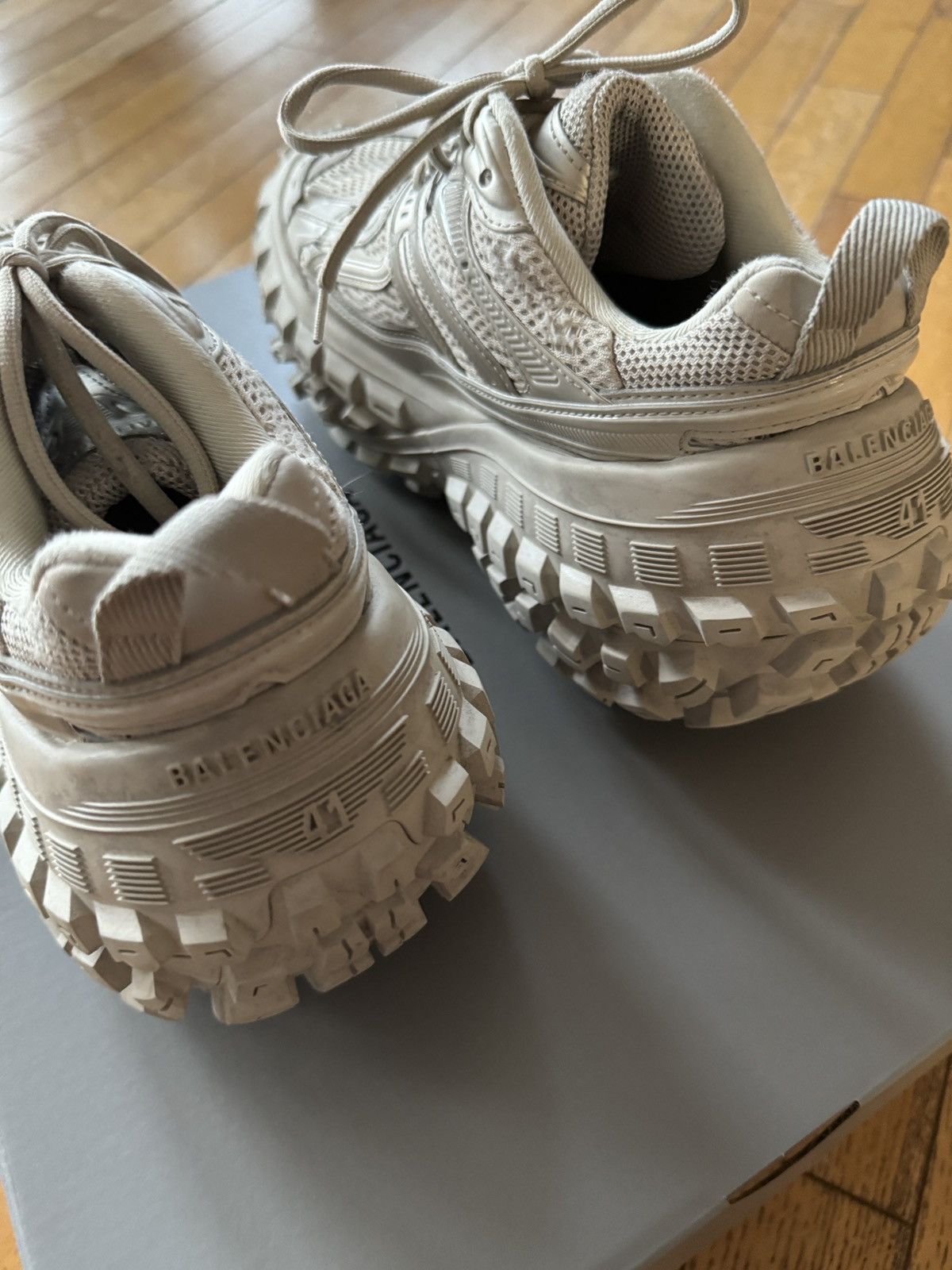 Balenciaga OG Balenciaga Defender Black 41 BOUNCER DEMNA YE CARTI Size US 8.5 / EU 41-42 - 12 Thumbnail