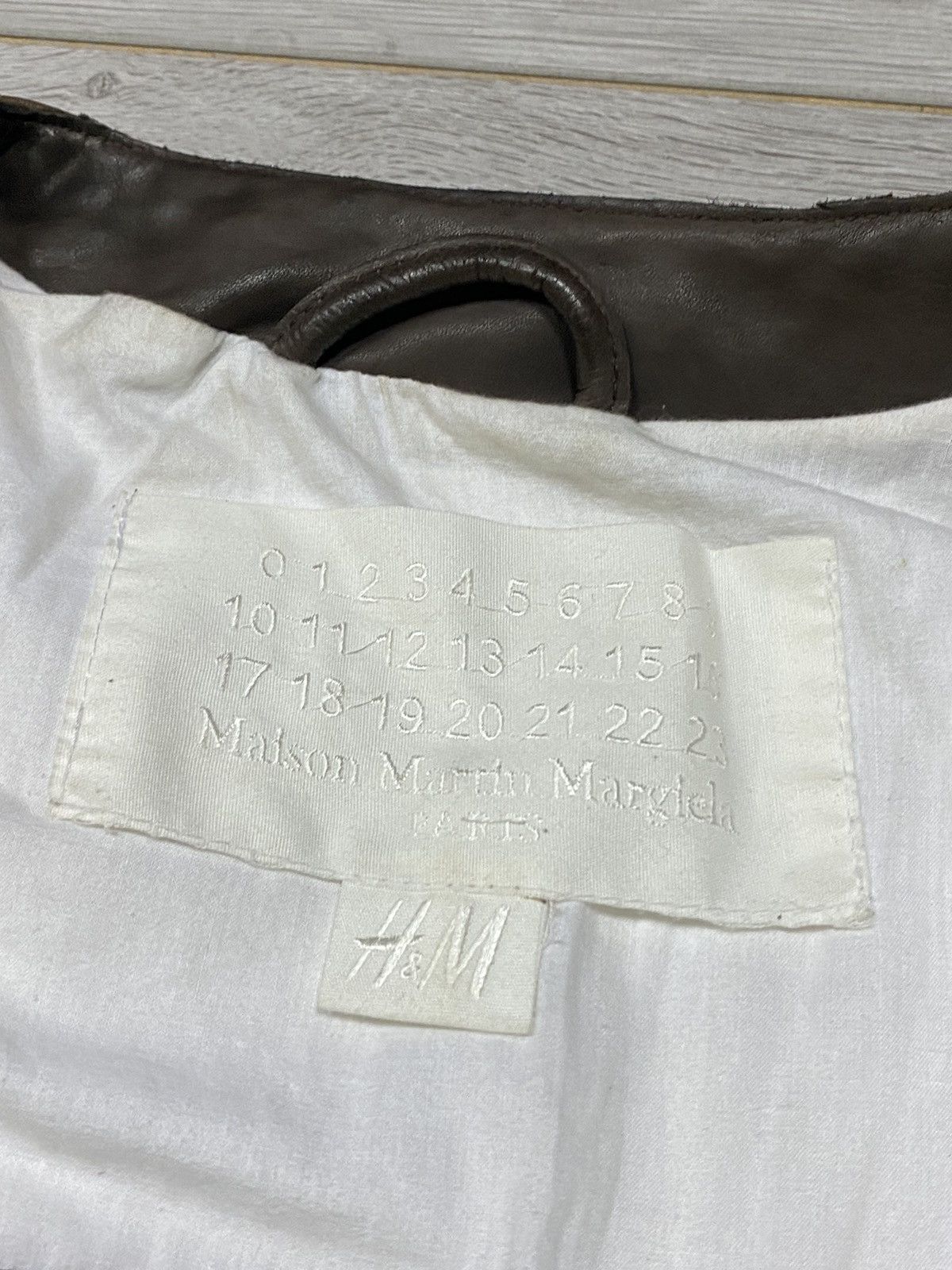 H&M × Maison Margiela Maison Martin Margiela x H&M belt jacket vintage leather Size US S / EU 44-46 / 1 - 12 Thumbnail