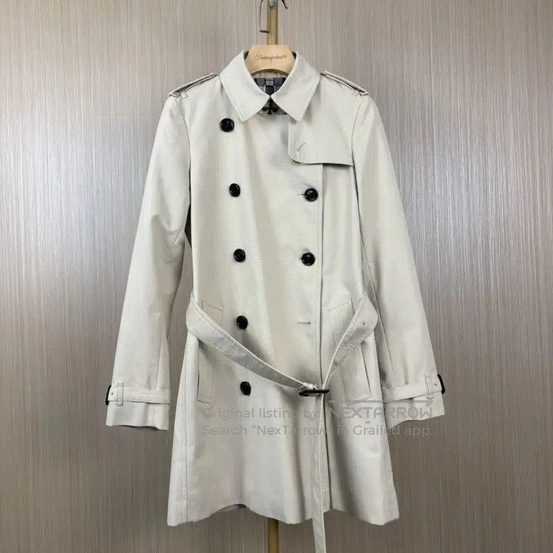 Burberry Burberry Cream Cotton Women's Trench Coat. Size M / US 6-8 / IT 42-44 - 1 Thumbnail