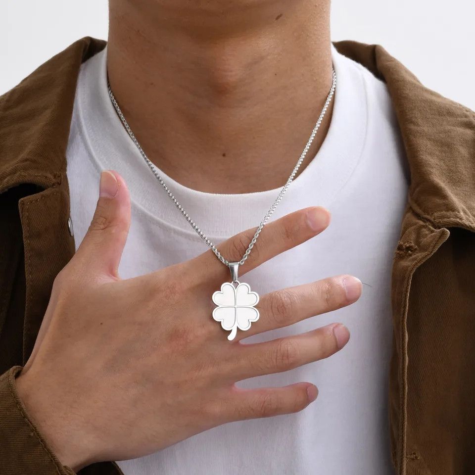 Other Lucky Leaf Necklaces Size ONE SIZE - 1 Thumbnail