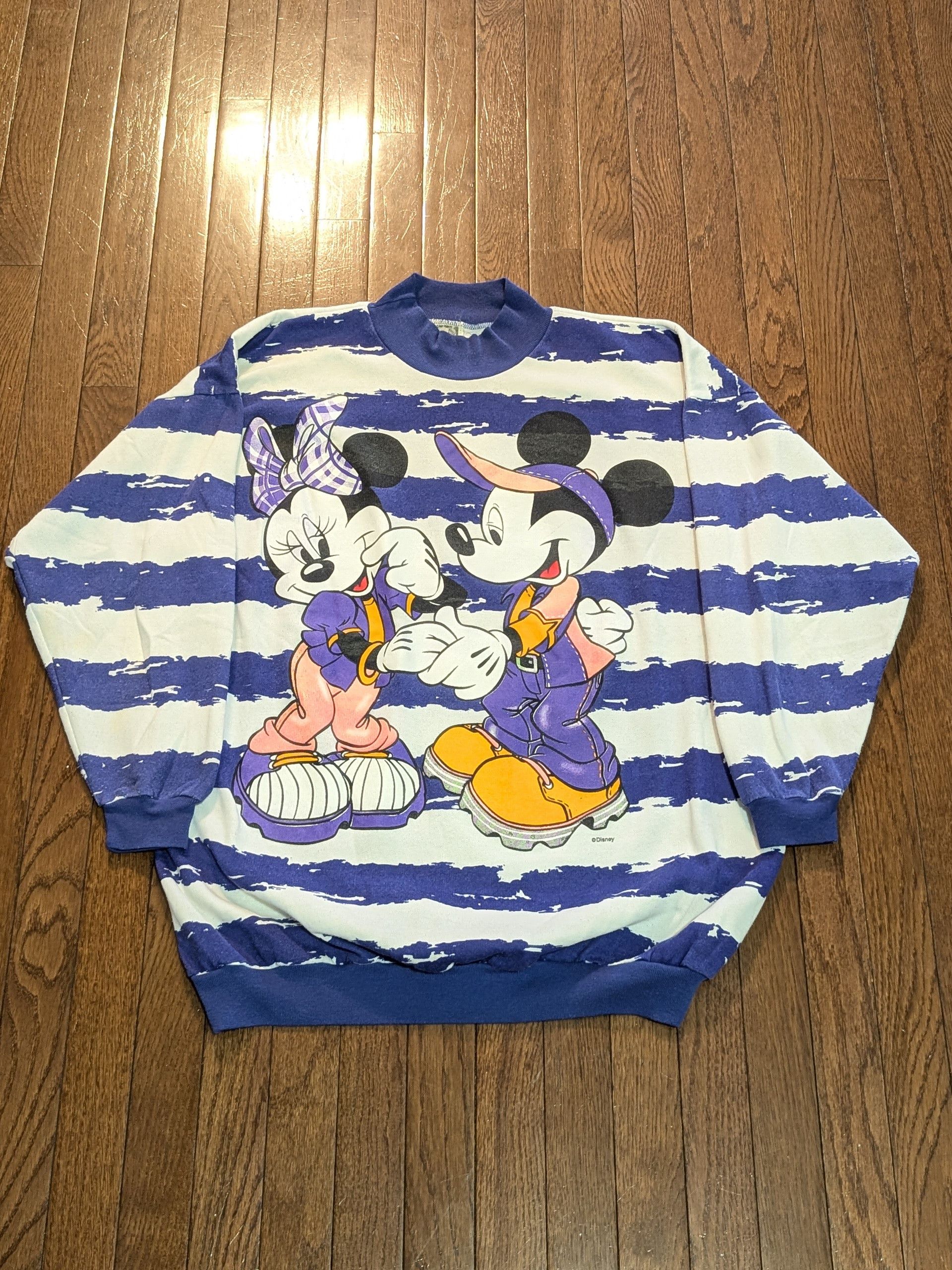Mickey Unlimited Vintage Mickey and Minnie Striped Crewneck Size L Size US L / EU 52-54 / 3 - 1 Thumbnail