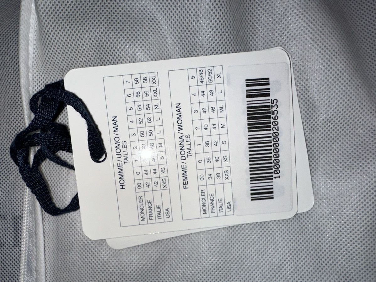 Moncler Moncler Montcla jacket Size US L / EU 52-54 / 3 - 7 Thumbnail