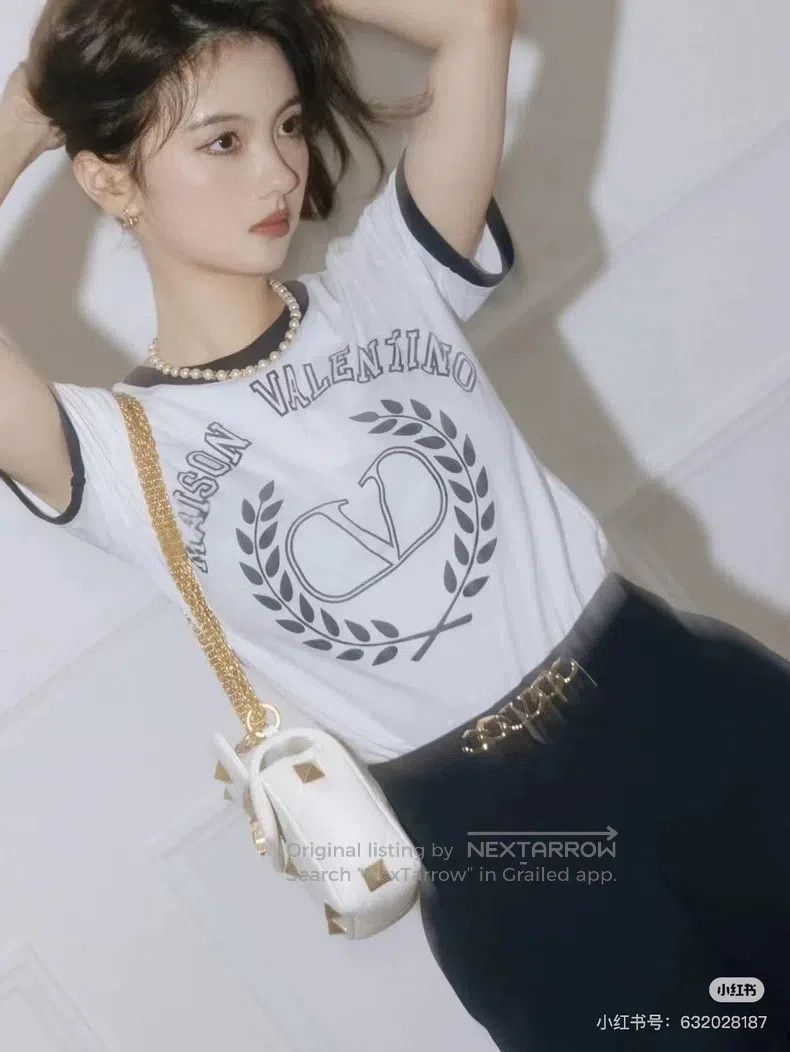 Valentino Valentino Short sleeves with monogram print Size L / US 10 / IT 46 - 8 Thumbnail