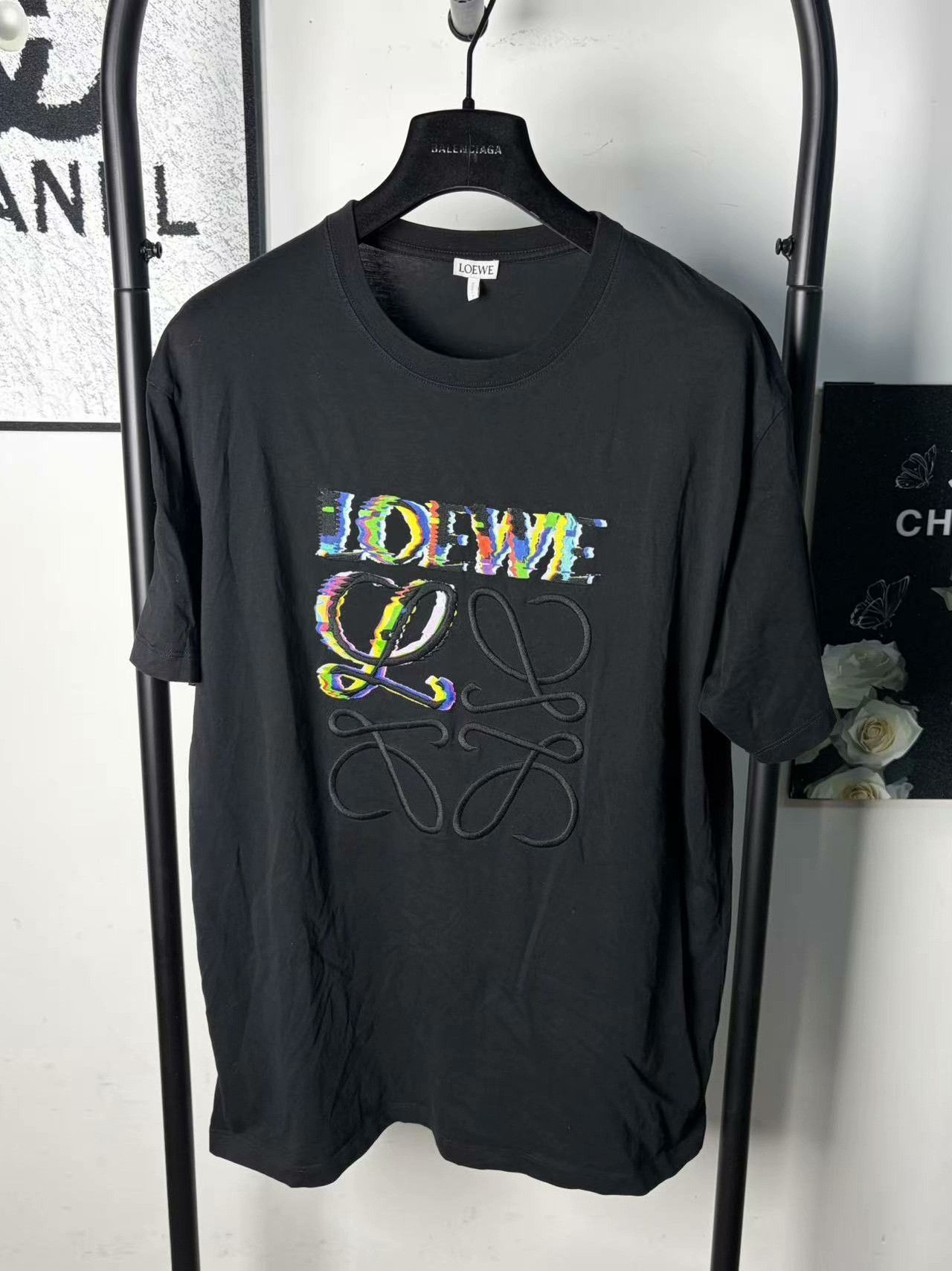 Loewe Loewe Retro Embroidered White T-Shirt s Men Size US S / EU 44-46 / 1 - 1 Thumbnail