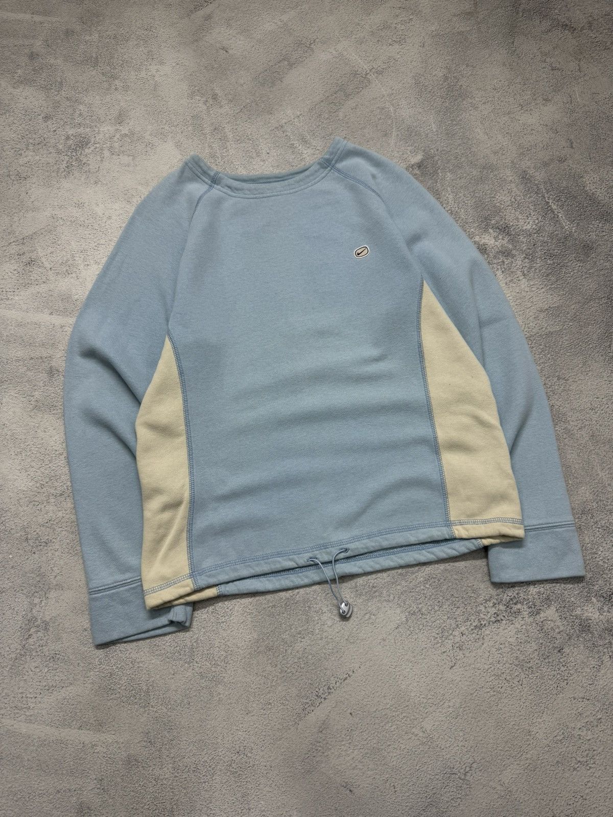 Nike Vintage Y2K Nike Mini Swoosh Sweatshirt 00’s Size US L / EU 52-54 / 3 - 3 Thumbnail