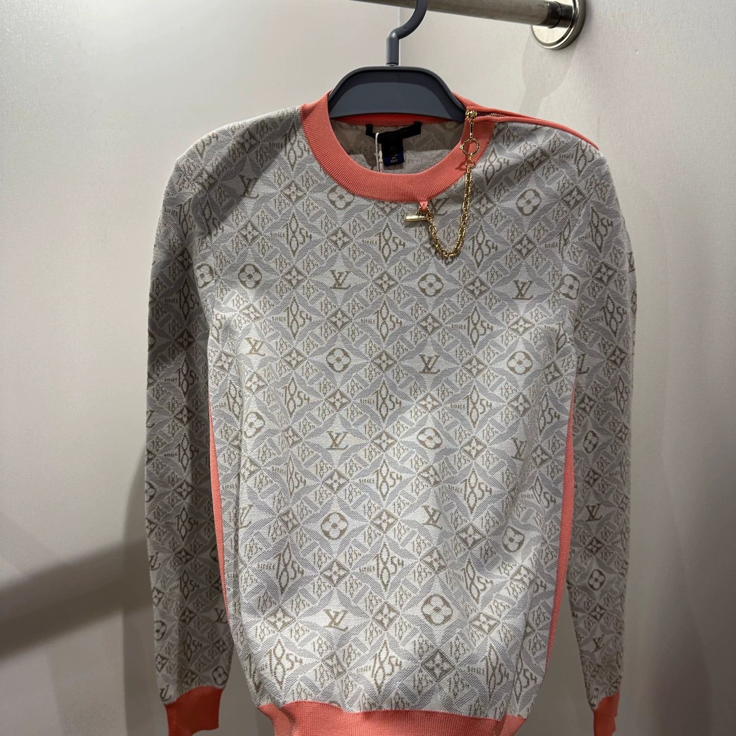 Louis Vuitton Louis Vuitton Monogram Knit LS Gold Chain Silk XS Size XS / US 0-2 / IT 36-38 - 7 Thumbnail