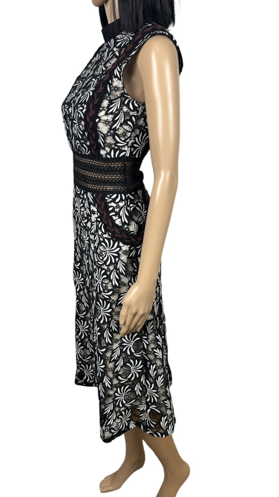 Self-Portrait Self Portrait Lace Sleeveless Lace Midi Dress size US4 UK8 Size S / US 4 / IT 40 - 8 Thumbnail