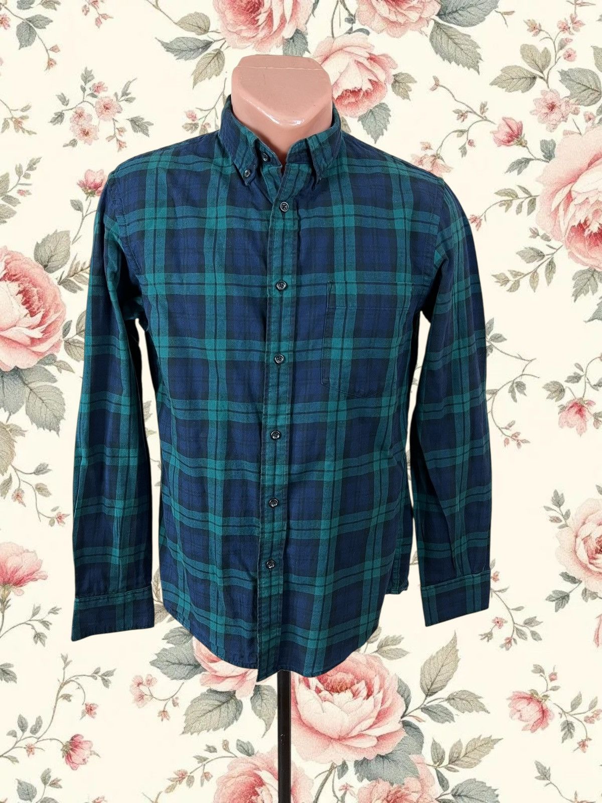 Uniqlo Uniqlo checked shirt size S Size US S / EU 44-46 / 1 - 1 Thumbnail