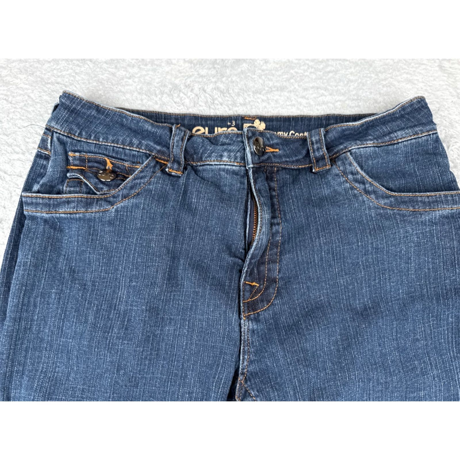 Vintage Euro Jeans Women Jeans 12 Blue Denim Crop Capri Tummy Control Cotton Blend Stretch 21" Regular 5-Pocket Blue Euro Womens Capris Size 34" / US 12 / IT 48 - 4 Thumbnail