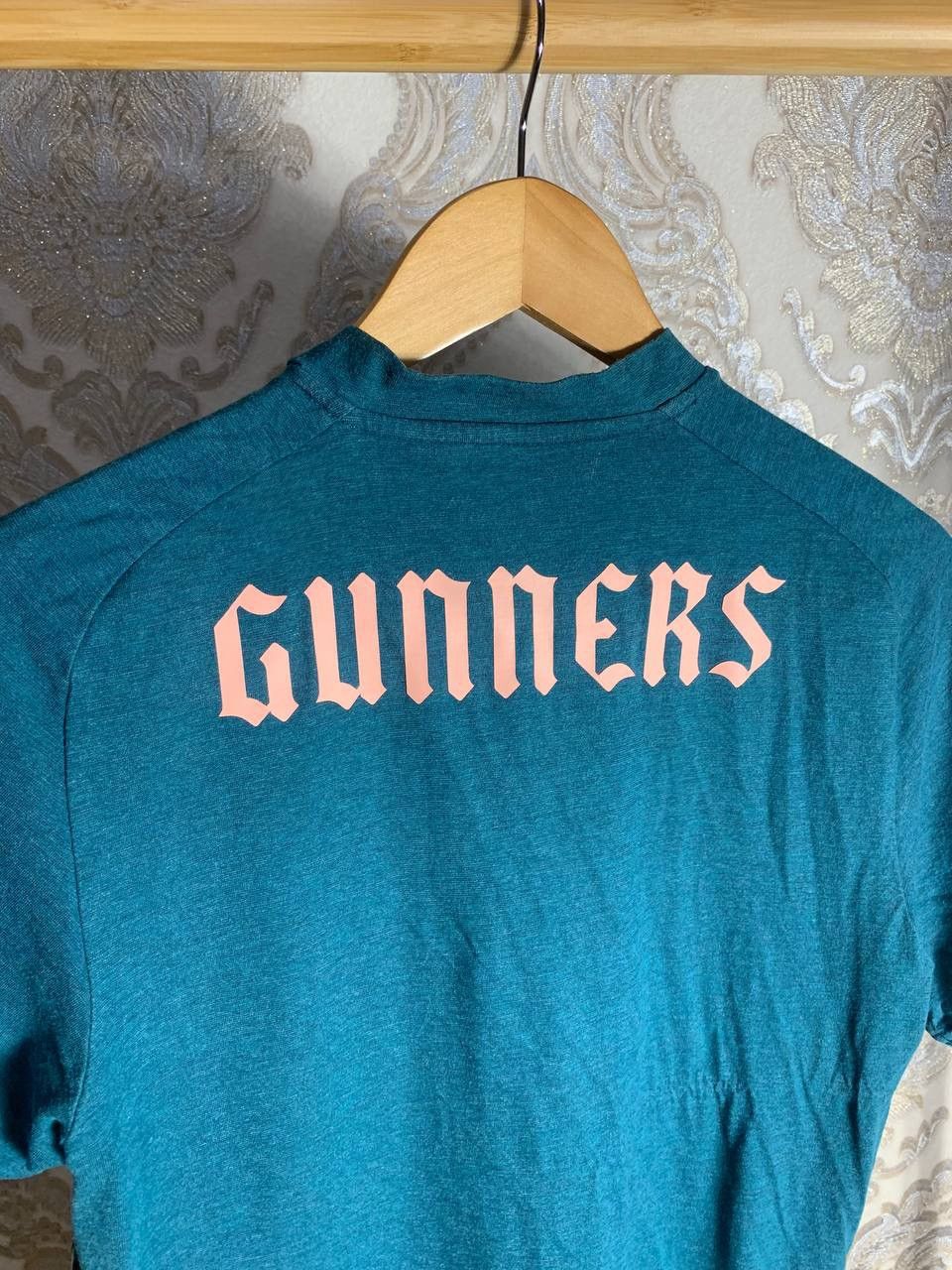 Adidas VINTAGE ADIDAS FC ARSENAL LONDON ENGLAND SOCCER JERSEY RETRO Size US M / EU 48-50 / 2 - 6 Thumbnail
