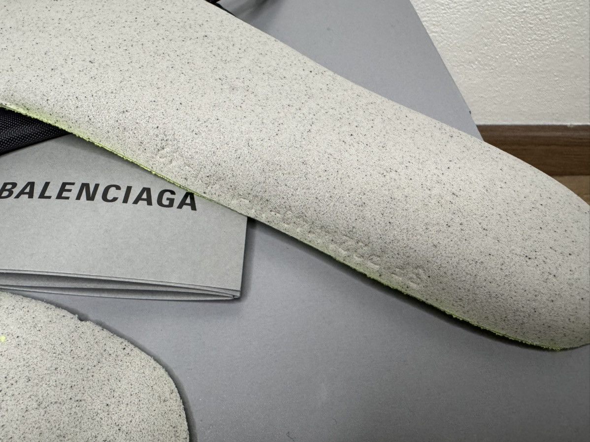 Balenciaga Balenciaga runner (FLUO) Size US 8 / EU 41 - 25 Thumbnail
