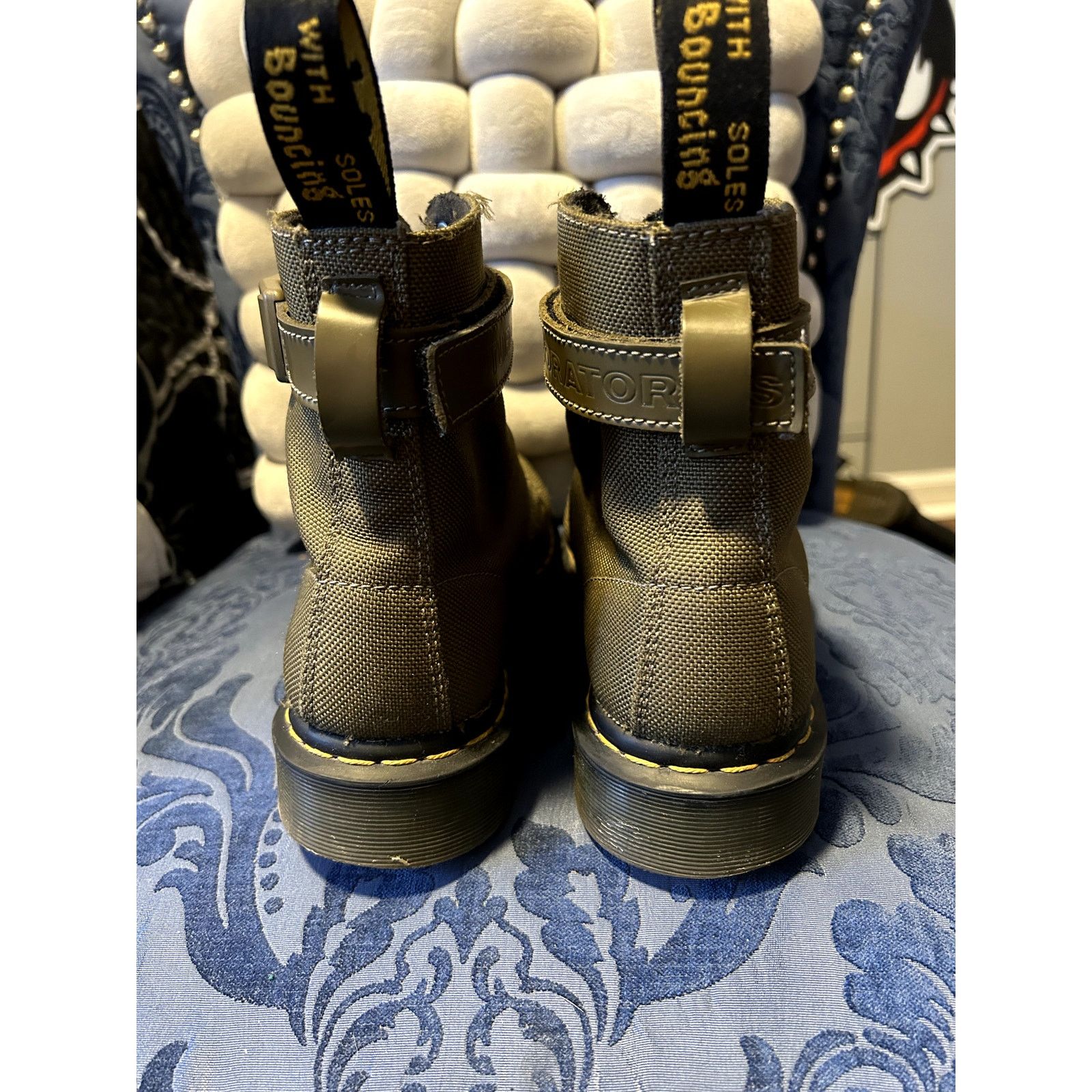 Dr. Martens Super Rare! Dr Martens x FUTURA Labs Green Canvas sz 8/EU 39 Size US 8 / IT 38 - 9 Thumbnail