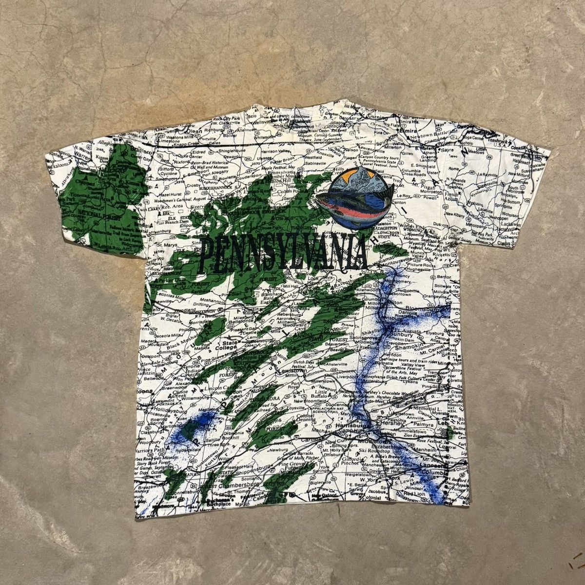 Vintage Vintage 1990s Pennsylvania AOP All Over Print Map Tee Size US L / EU 52-54 / 3 - 1 Thumbnail