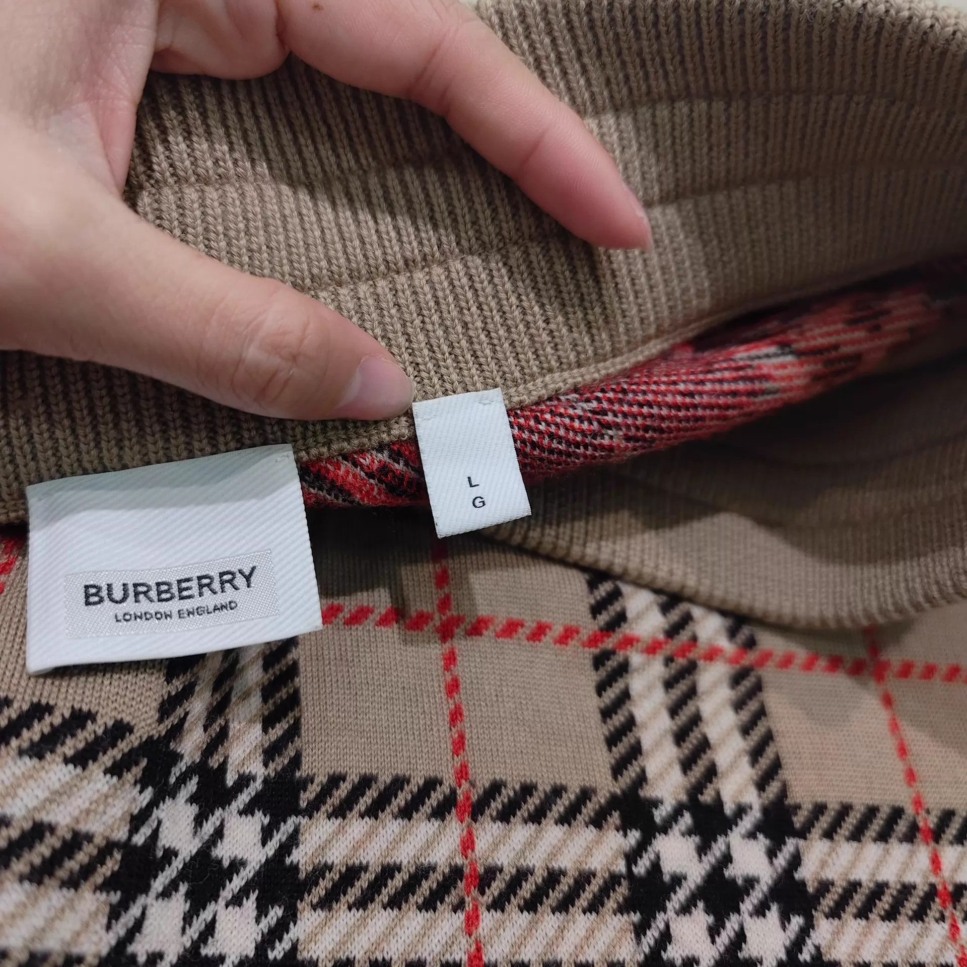 Burberry Burberry 99 New Wool Check Short L Size US 32 / EU 48 - 4 Thumbnail