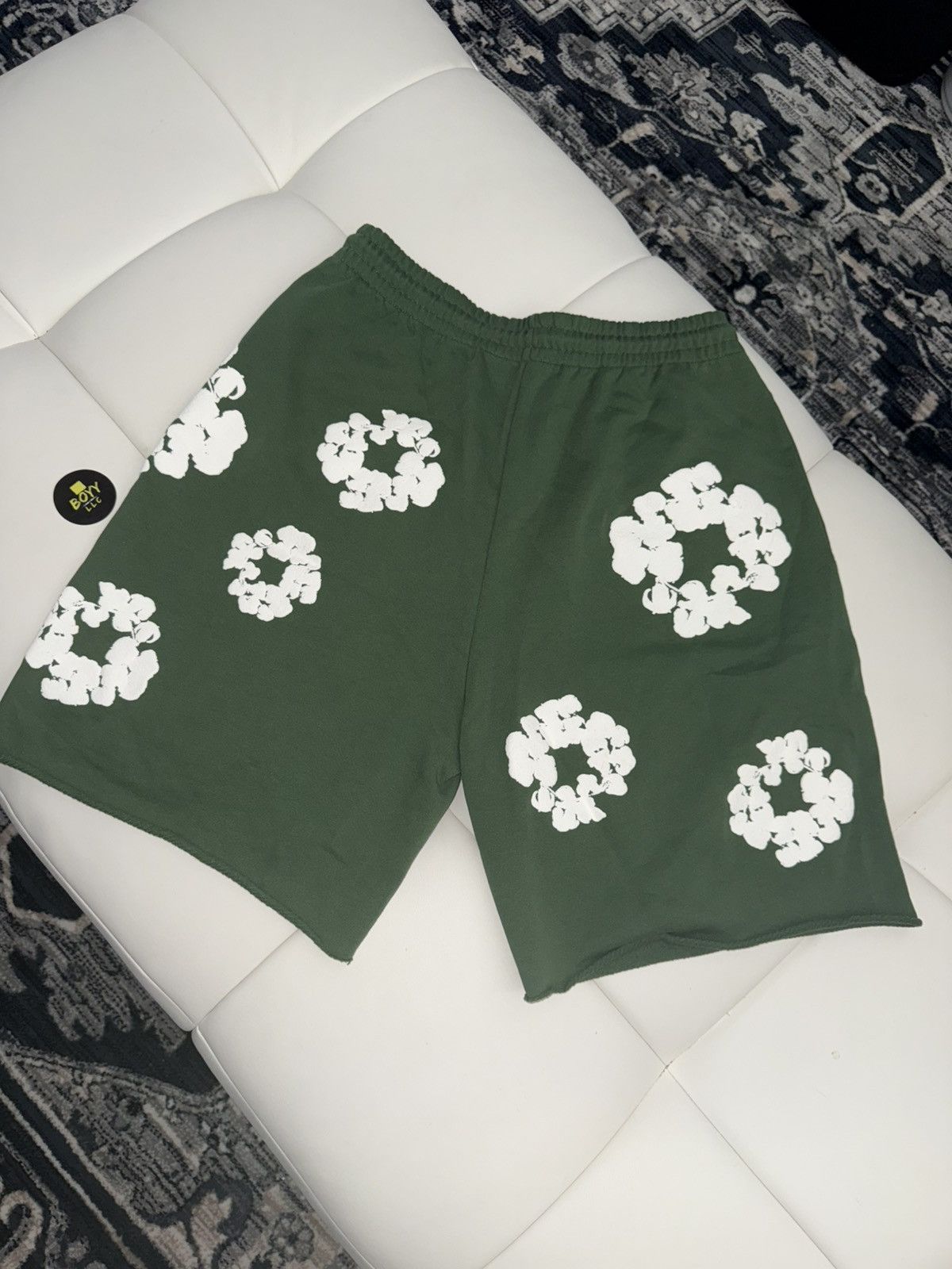 DENIM TEARS Denim tears wreath shorts LARGE Size US 34 / EU 50 - 4 Thumbnail