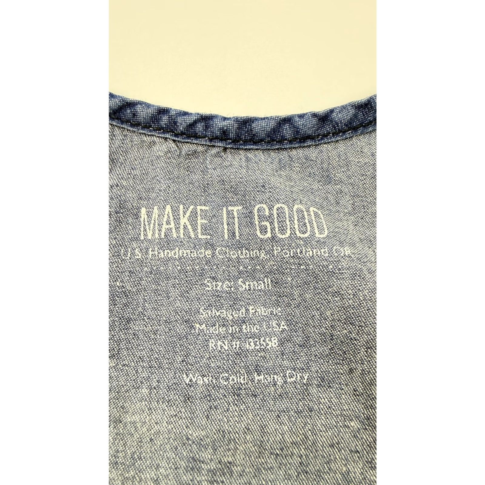 Vintage Make It Good Tank Womens Small Blue Chambray Sleeveless Geometric USA Clothing Tank Top Womens Small Blue Chambray Sleeveless Geometric USA Size S / US 4 / IT 40 - 2 Thumbnail