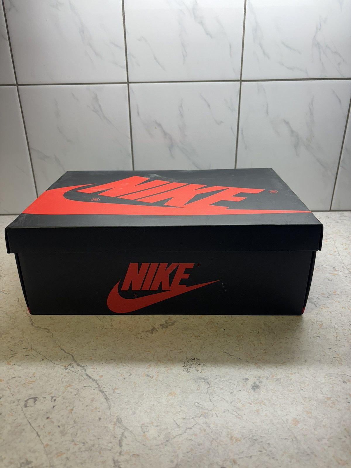 Jordan Brand Air Jordan 1 Retro High OG ‘Volt Gold’ Size US 11.5 / EU 44-45 - 12 Thumbnail