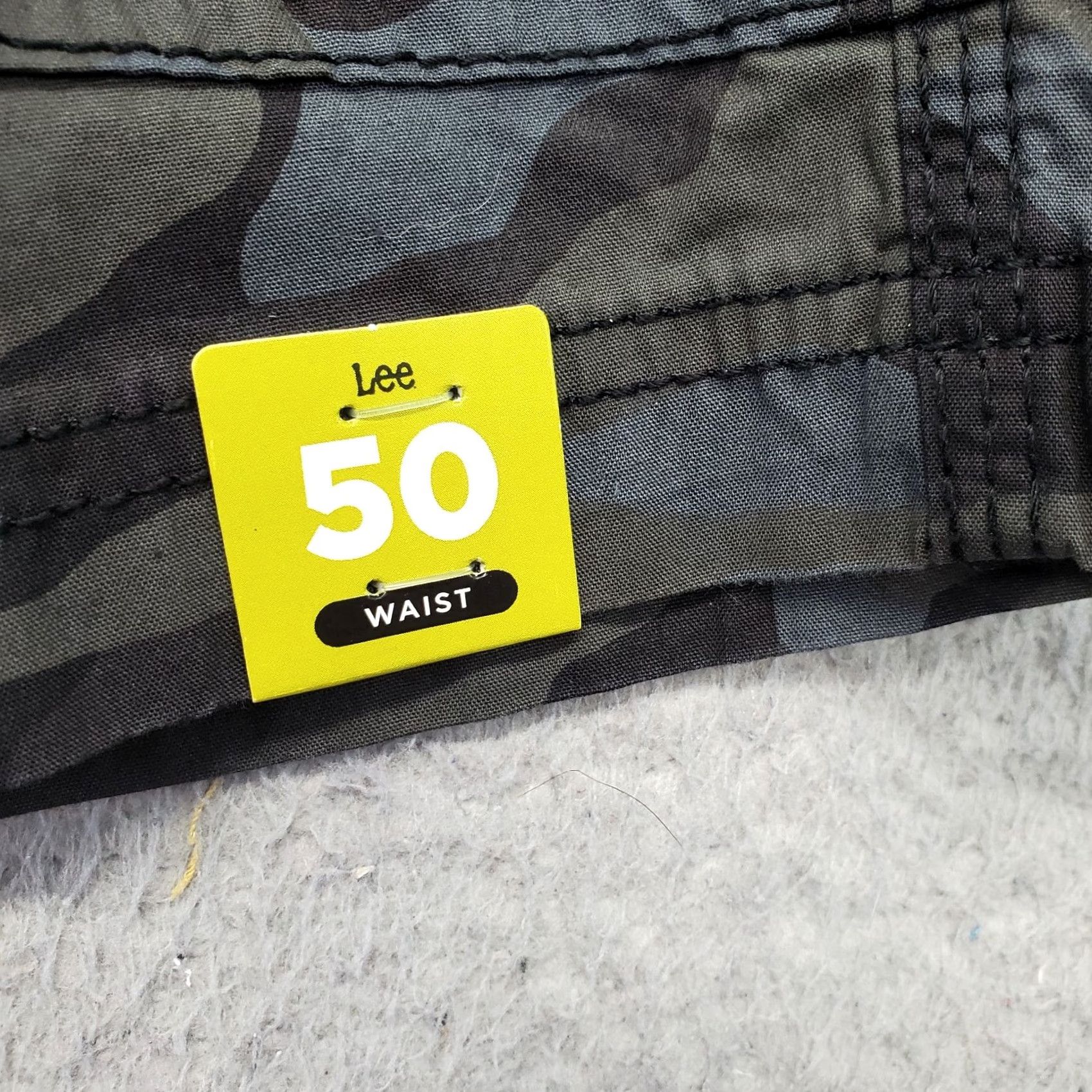 Lee Lee Womens Cargo Shorts 50 Multi Camo Stretch Crossroad Extreme Motion Size 36" / US 14 / IT 50 - 7 Thumbnail