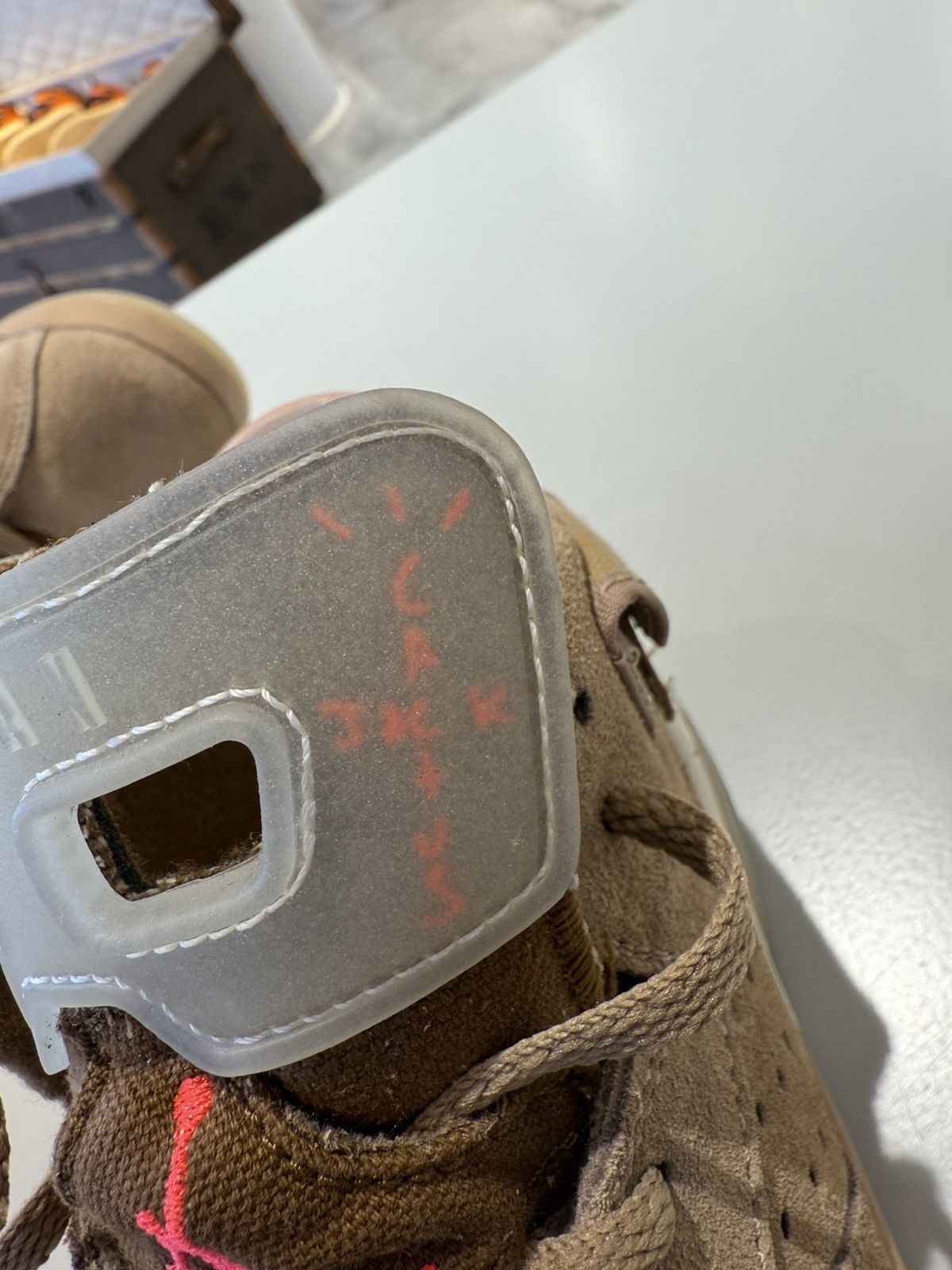 Nike × Travis Scott Air Jordan 6 Retro Travis Scott British Khaki (PS) Size US 5 / EU 37 - 4 Thumbnail