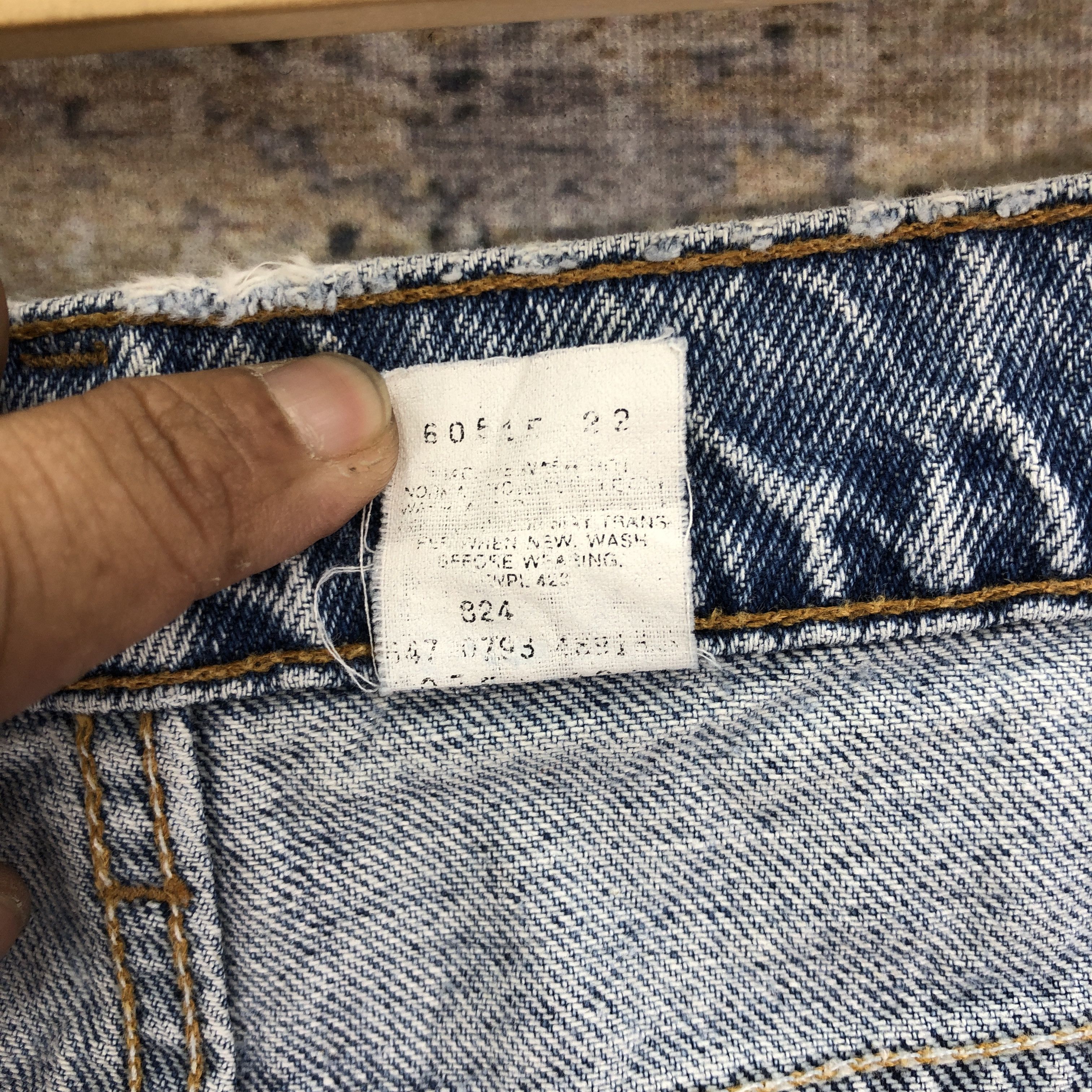 Levi's Vintage 90's Levis Faded Stone Wash Jeans Levis Ripped Denim Size US 38 / EU 54 - 10 Thumbnail
