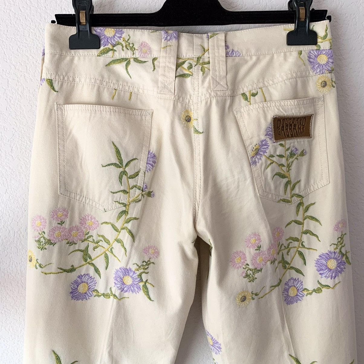 Dolce & Gabbana Embroidered floral pants Size 30" / US 8 / IT 44 - 13 Thumbnail
