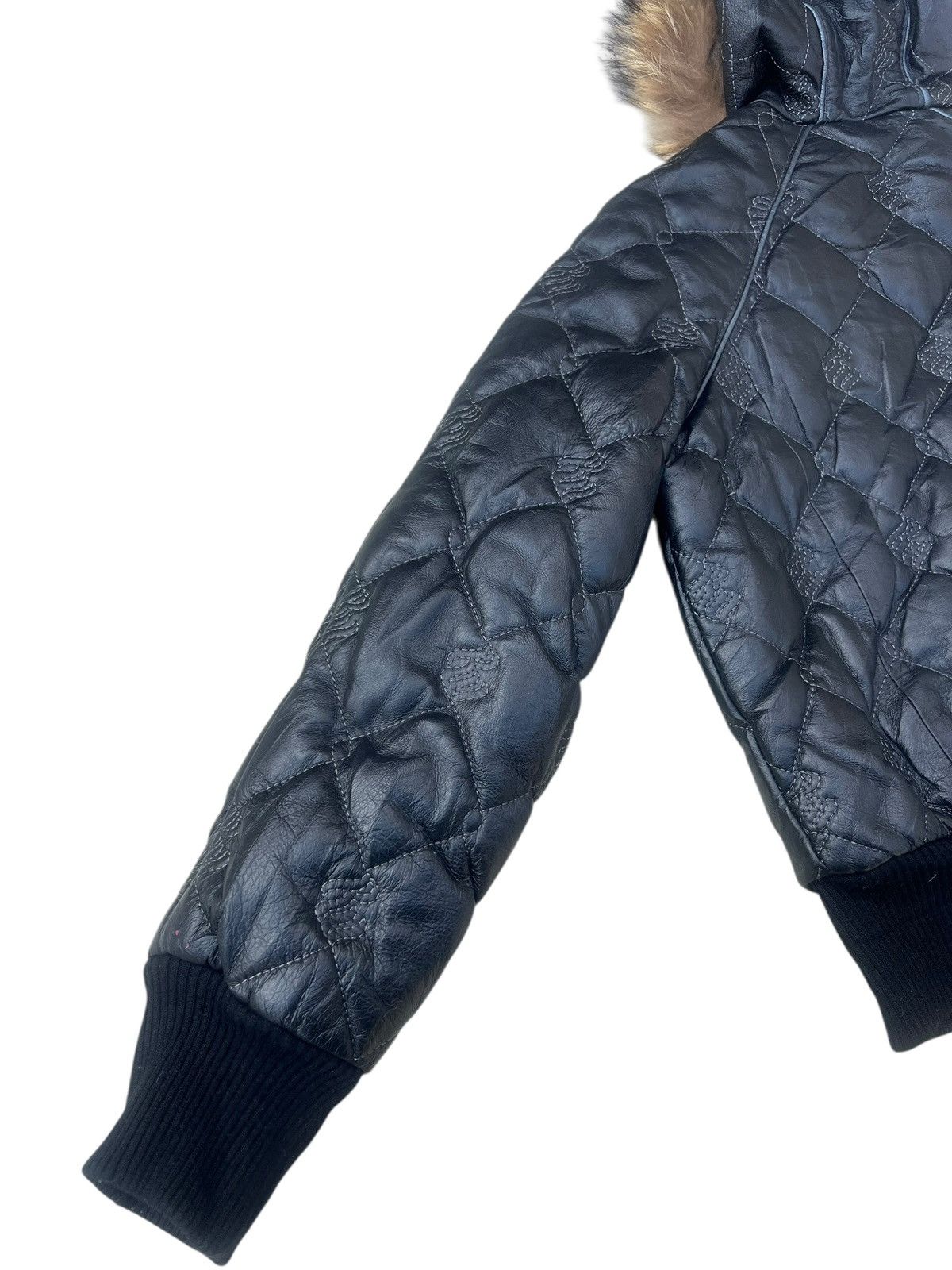Rocawear Vintage Y2K Rocawear Quilt Crop Down Leather Jacket Real Fur Size US S / EU 44-46 / 1 - 20 Thumbnail
