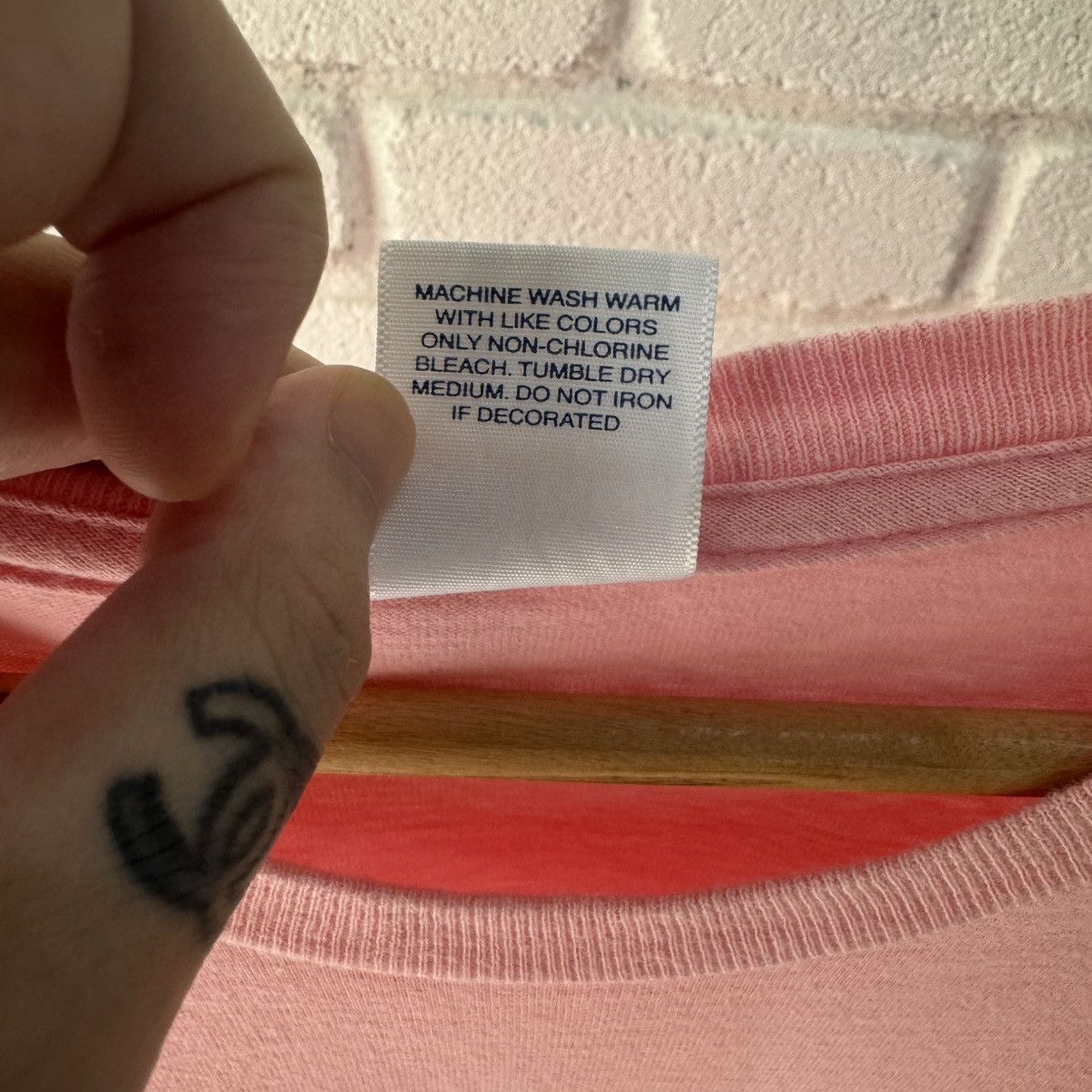 Supreme Supreme Go Fuck Your Self Pocket Tee Size US M / EU 48-50 / 2 - 5 Thumbnail