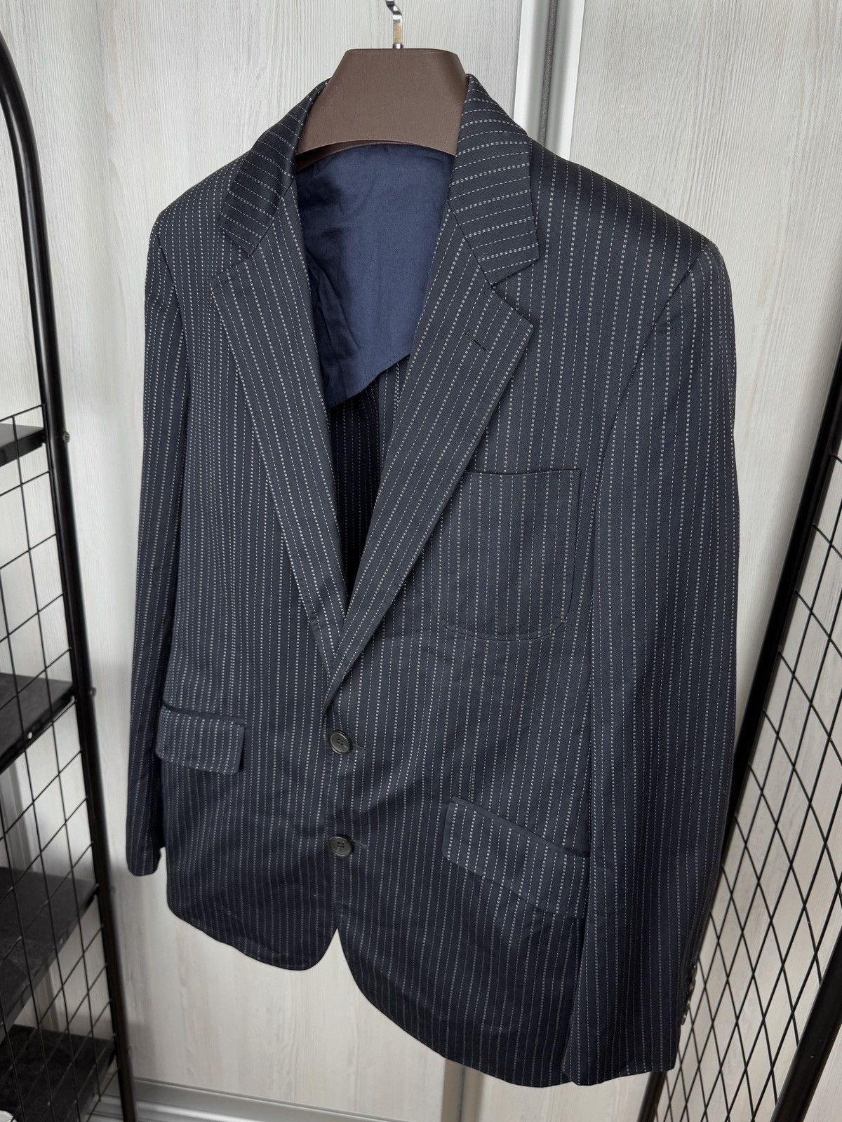 Louis Vuitton Louis Vuitton navy blue pinstripe 2 buttons unlined blazer Size 40R - 7 Thumbnail