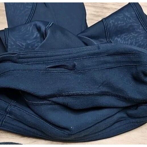 Lululemon Lululemon Cold Pacer Hi Rise Tights Womens 4 Night Diver Noc Size 27" / US 4 / IT 40 - 10 Thumbnail