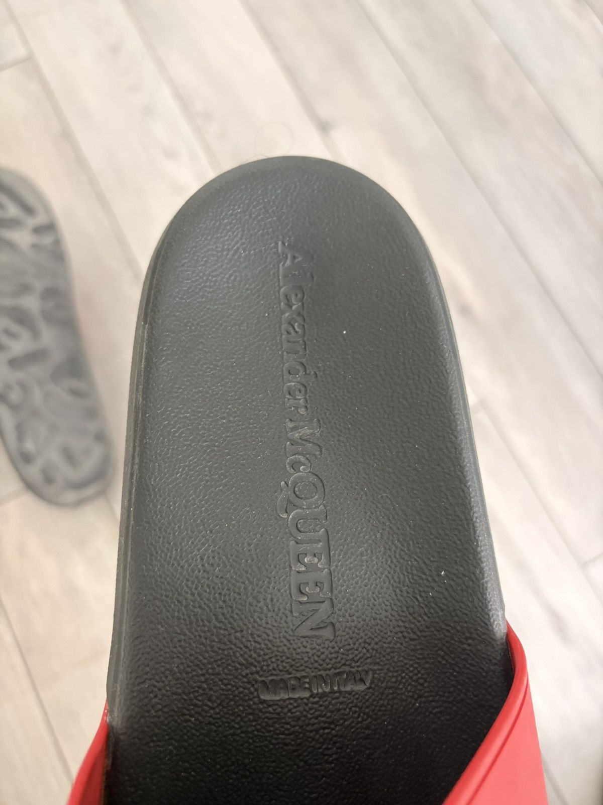 Alexander McQueen Alexander McQueen Pool Slides Size US 11.5 / EU 44-45 - 11 Thumbnail