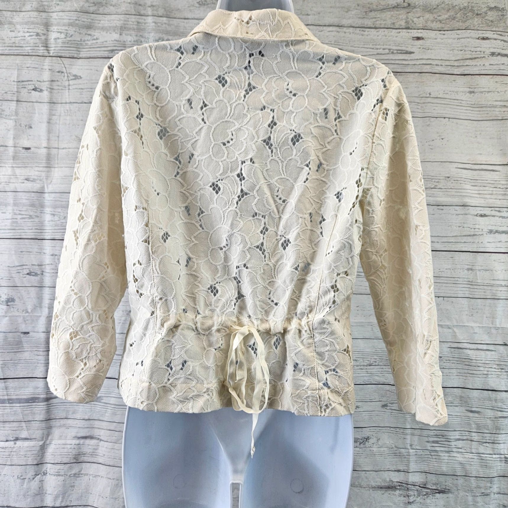 Vintage Cabi 5162 Womens Portrait Jacket Sz Medium Ivory Floral 3/4 Sleeve Button Front Size M / US 6-8 / IT 42-44 - 4 Thumbnail