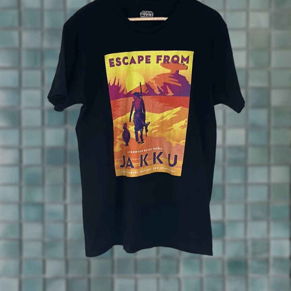 Star Wars Star Wars The Force Awakens Escape From Jakku T-Shirt L Men Multicolor Size US L / EU 52-54 / 3 - 1 Thumbnail