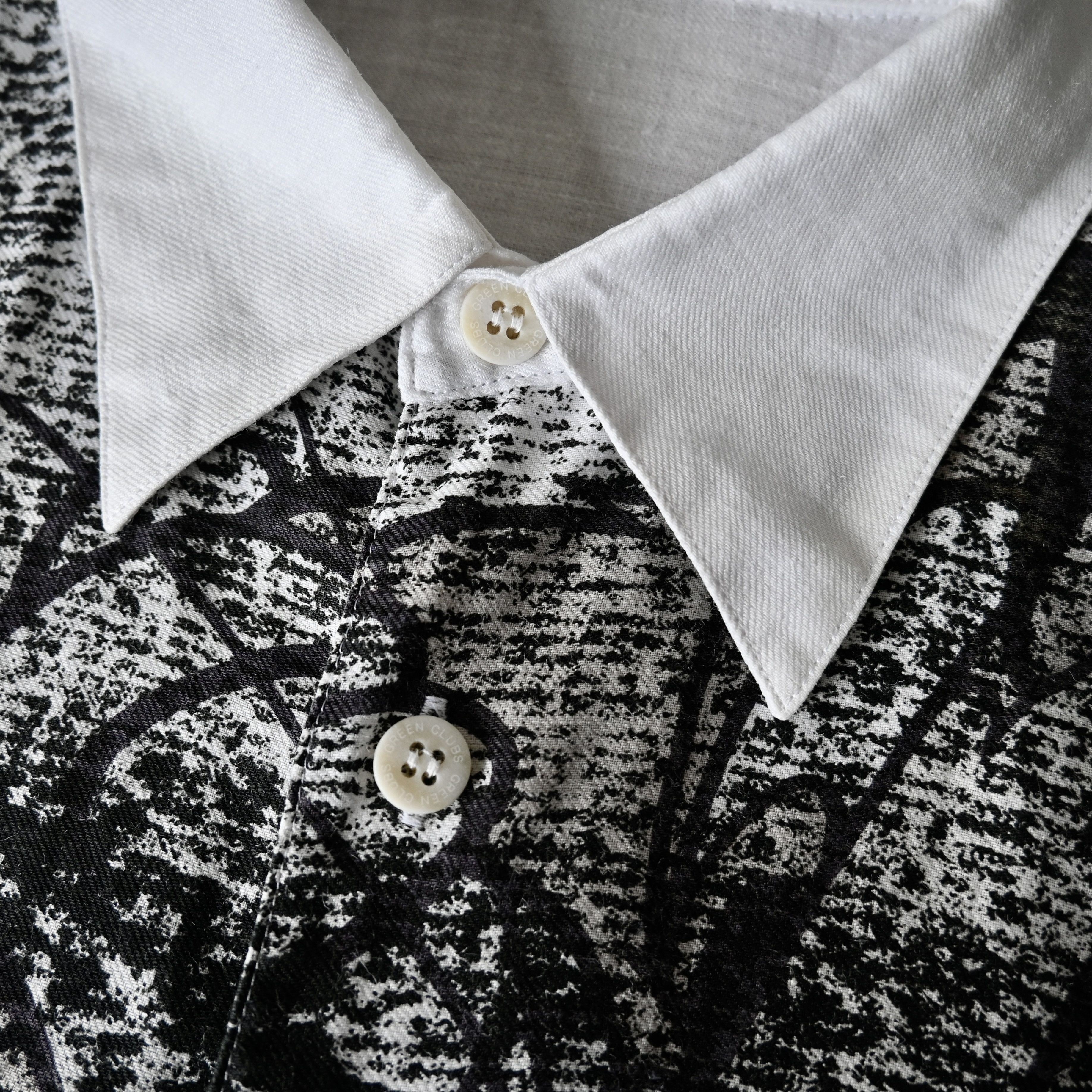 Japanese Brand 2000s GREEN CLUBS double silkscreened TOM&JERRY linen shirt Size US M / EU 48-50 / 2 - 11 Thumbnail