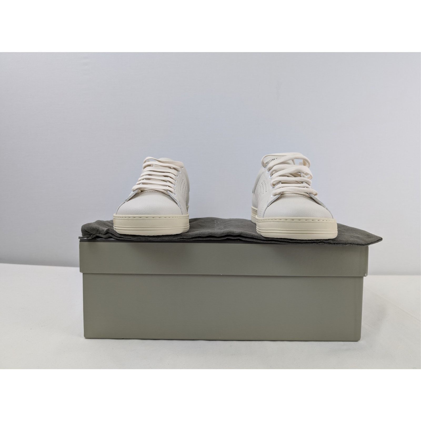 Tom Ford o1rshd1 Low Top Sneakers Shoe in White 8.5 TF Size US 8.5 / EU 41-42 - 17 Thumbnail