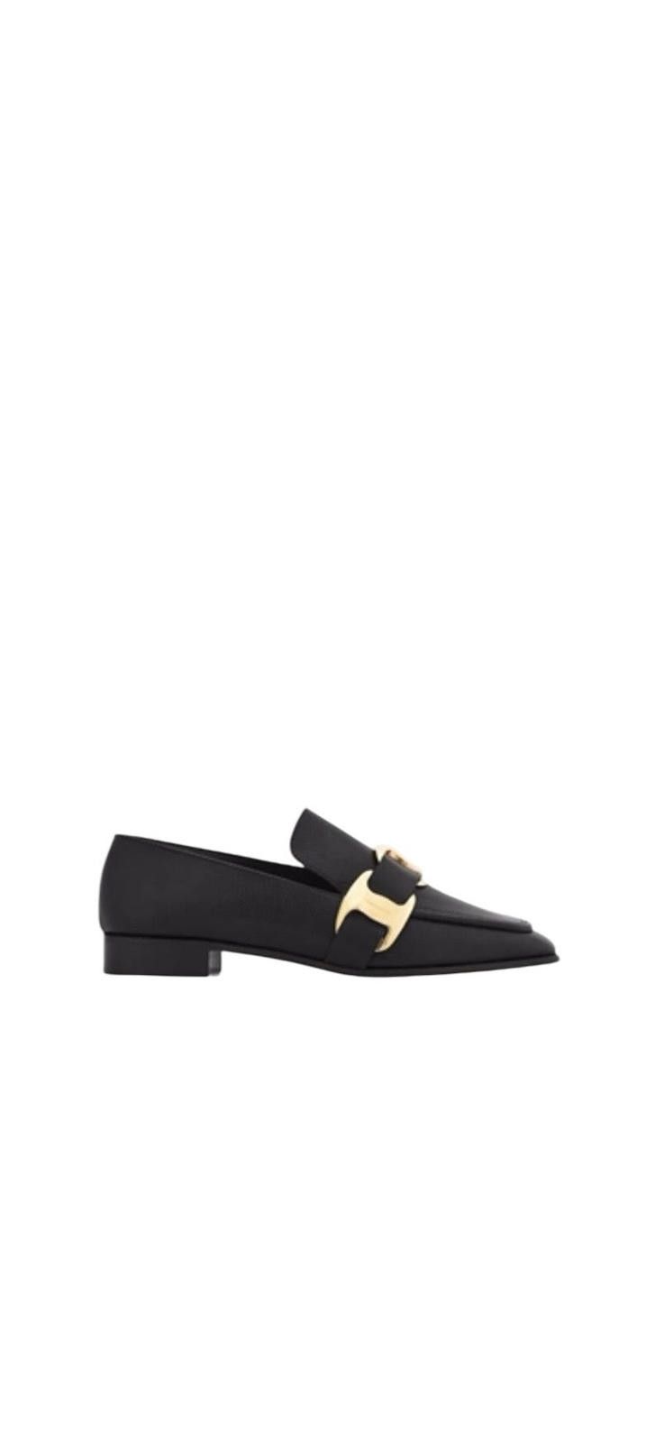 Salvatore Ferragamo Ferragamo Maxi Vara Plate Loafer Size US 7.5 / IT 37.5 - 1 Thumbnail