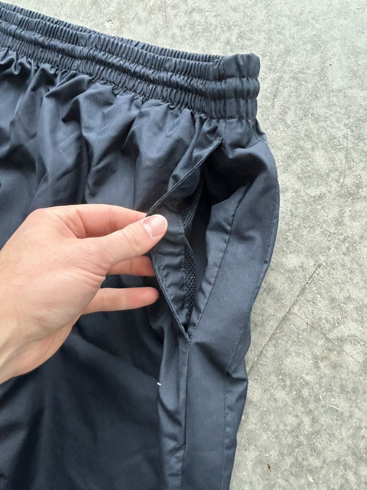 Nike Vintage Y2K Baggy Nike Track Pants Drill Style Nylon Size US 32 / EU 48 - 3 Thumbnail