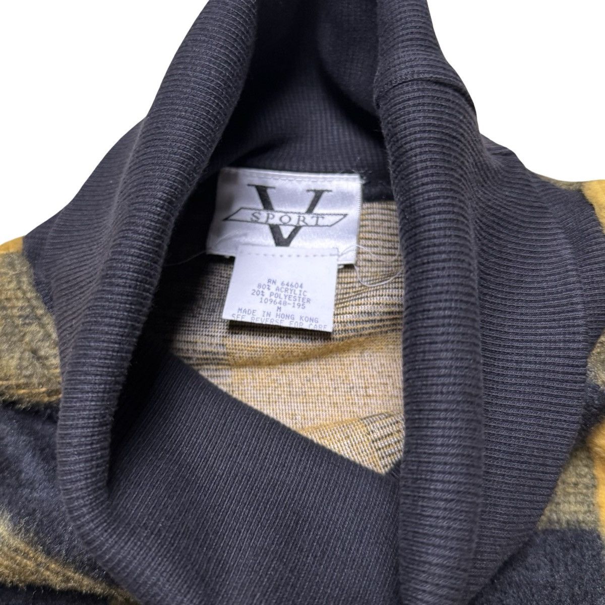 Other Vintage 90s V Sport Yellow Plaid Turtle Neck Mens Medium Size US M / EU 48-50 / 2 - 3 Thumbnail