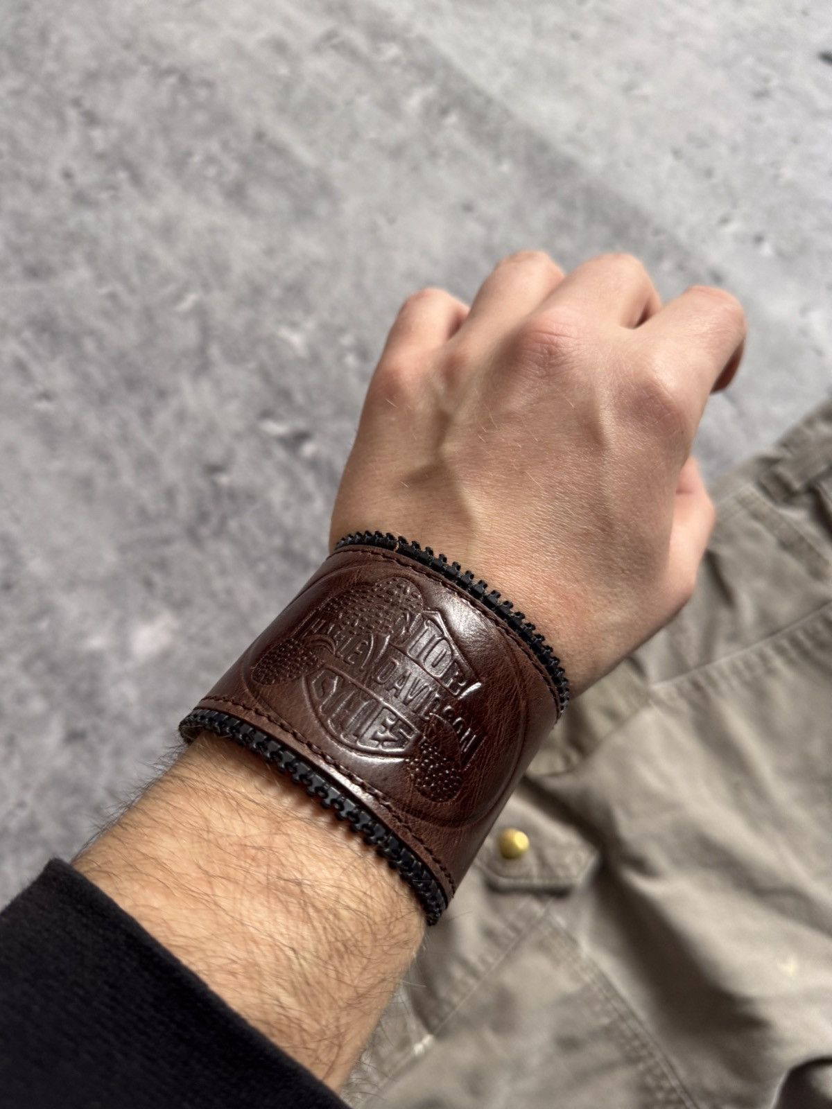Leather × Vintage ⚠️🔥Vintage custom Harley Davidson leather bracelet moto hype Size ONE SIZE - 1 Thumbnail