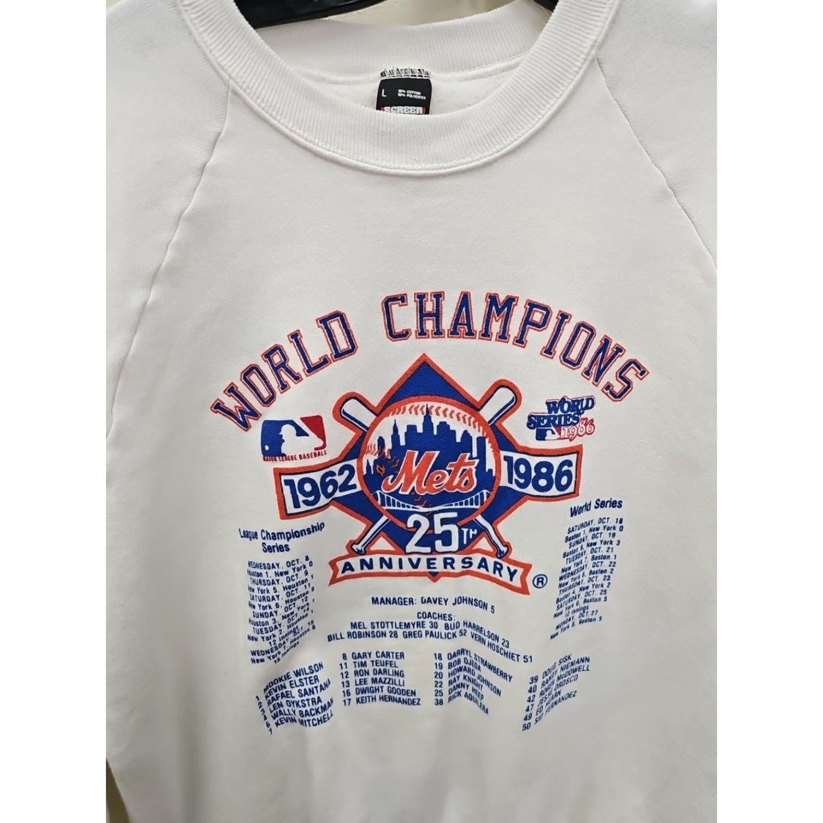 Vintage Vintage New York Mets 1986 World Series Champion Lineup Anniversary Crewneck Sweater Large White Men Large Crewneck Mens Size US L / EU 52-54 / 3 - 2 Thumbnail